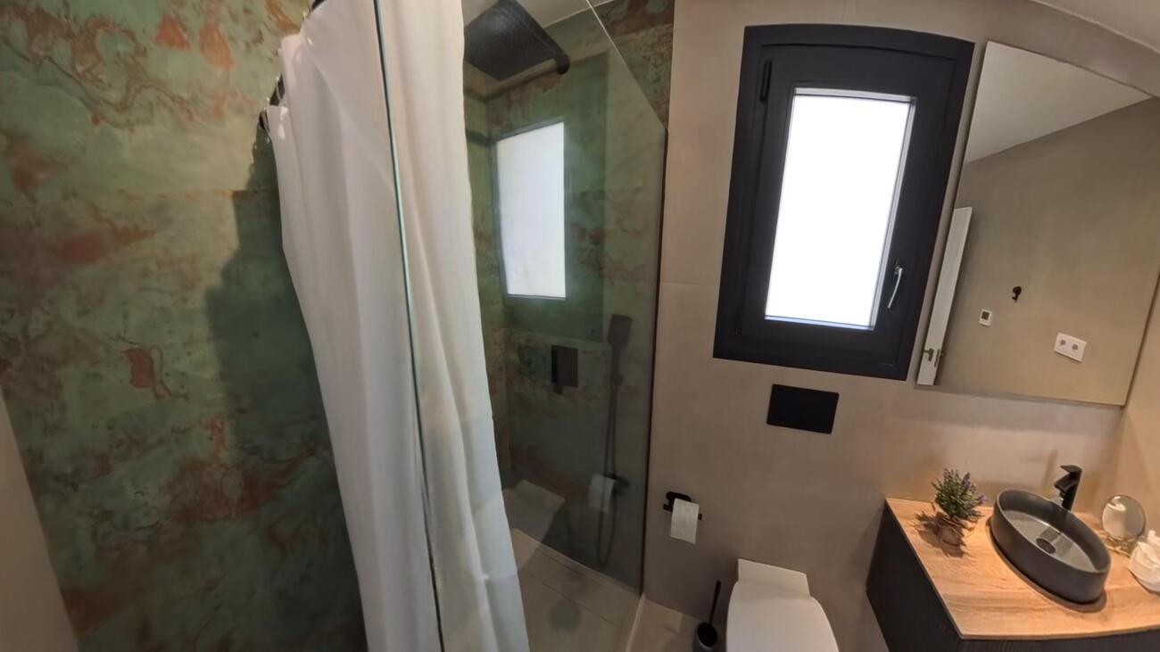 For sale - 2 Bedroom 2 Bathroom Penthouse Penthouse in Torrevieja -  - Alicante