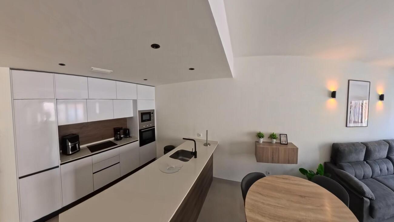 For sale - 2 Bedroom 2 Bathroom Penthouse Penthouse in Torrevieja -  - Alicante