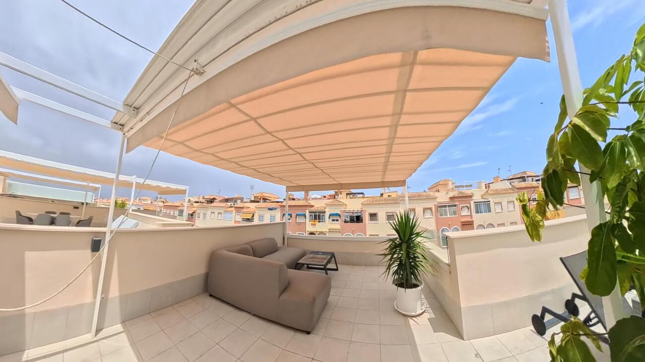 For sale - 2 Bedroom 2 Bathroom Penthouse Penthouse in Torrevieja -  - Alicante