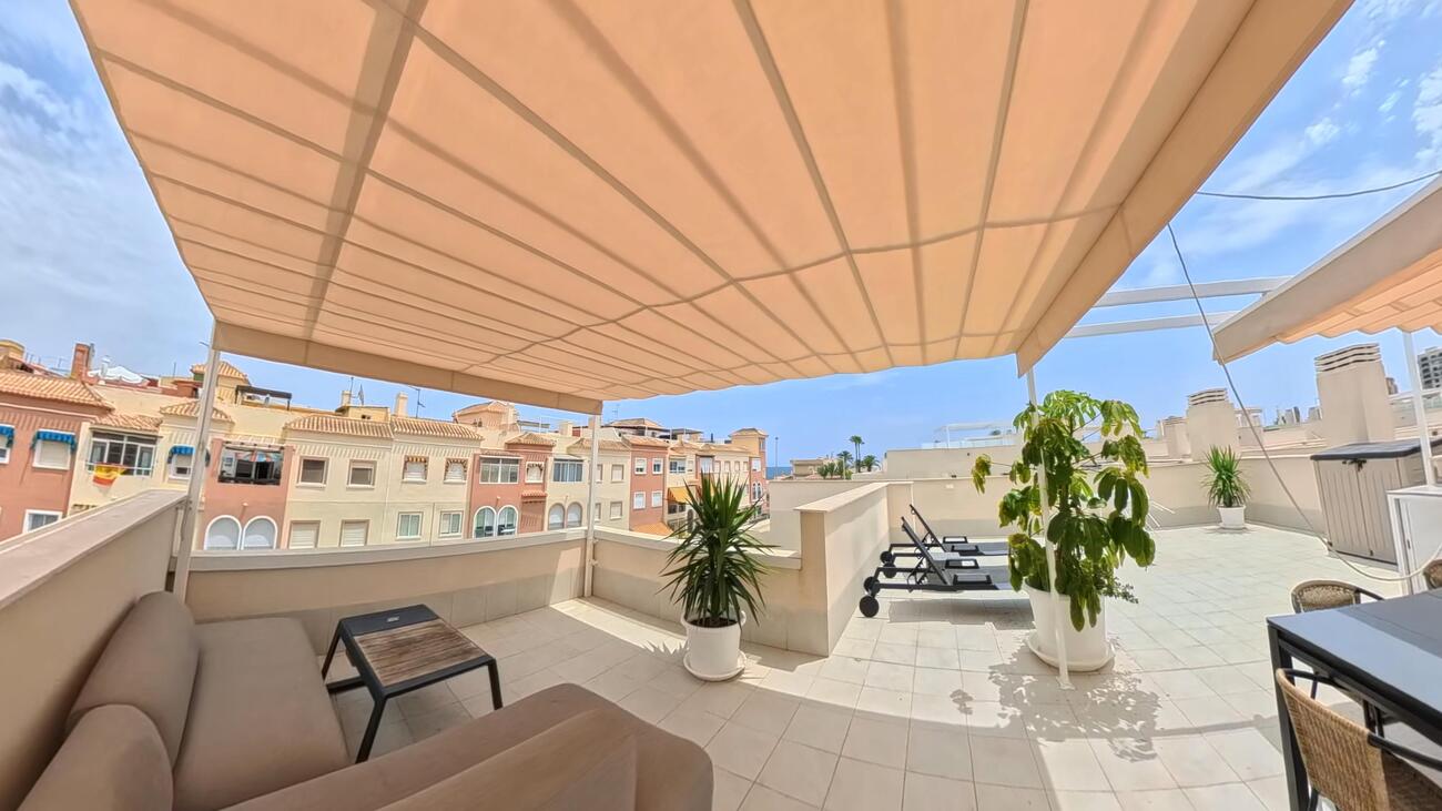 For sale - 2 Bedroom 2 Bathroom Penthouse Penthouse in Torrevieja -  - Alicante