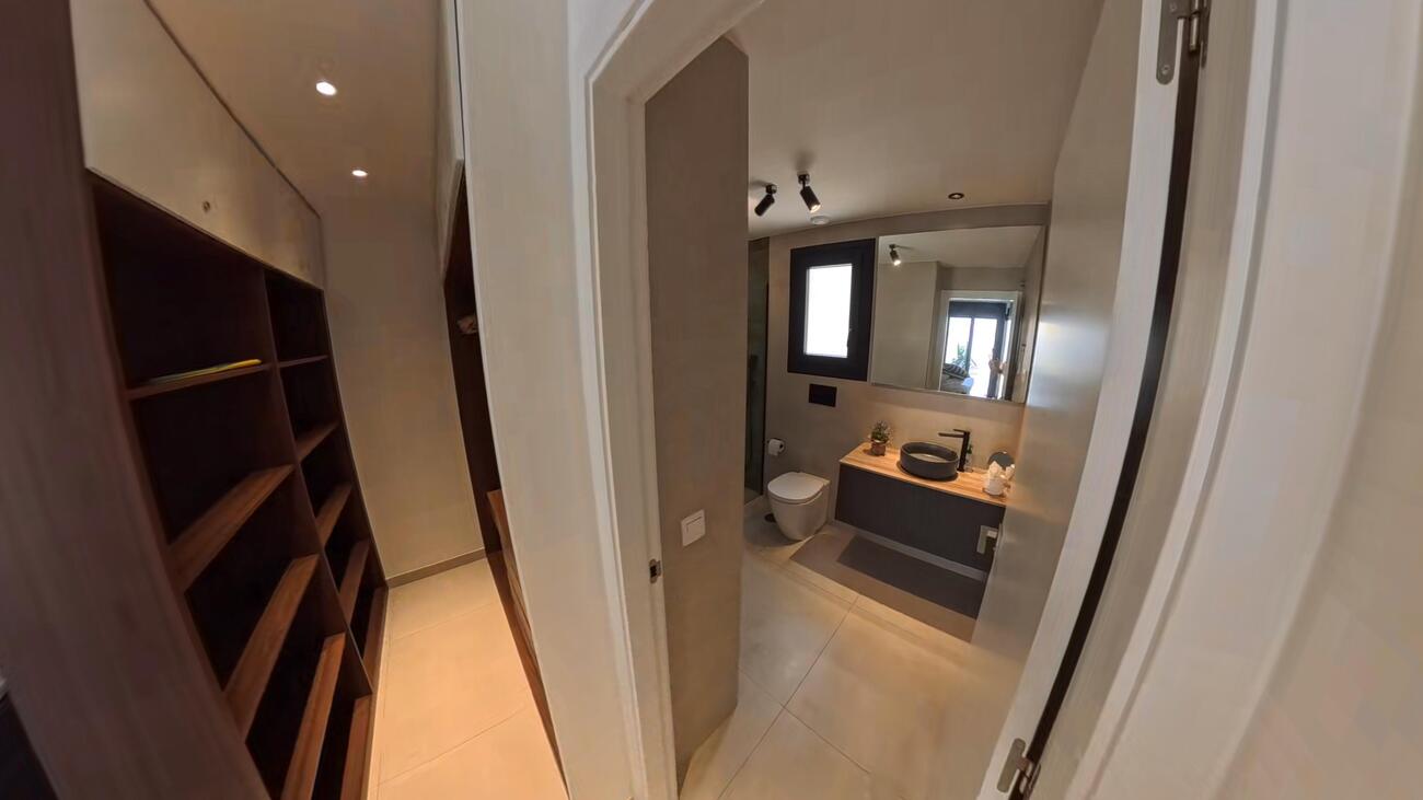 For sale - 2 Bedroom 2 Bathroom Penthouse Penthouse in Torrevieja -  - Alicante