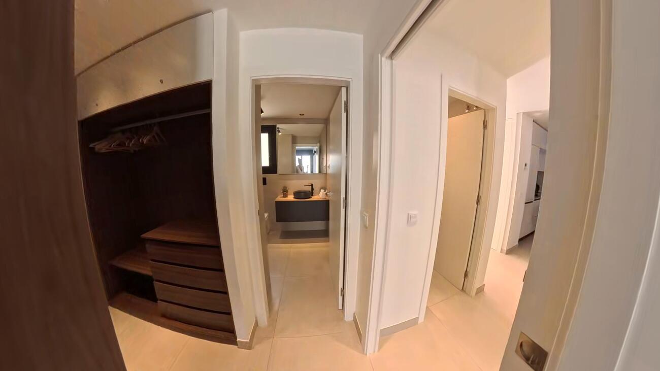 For sale - 2 Bedroom 2 Bathroom Penthouse Penthouse in Torrevieja -  - Alicante