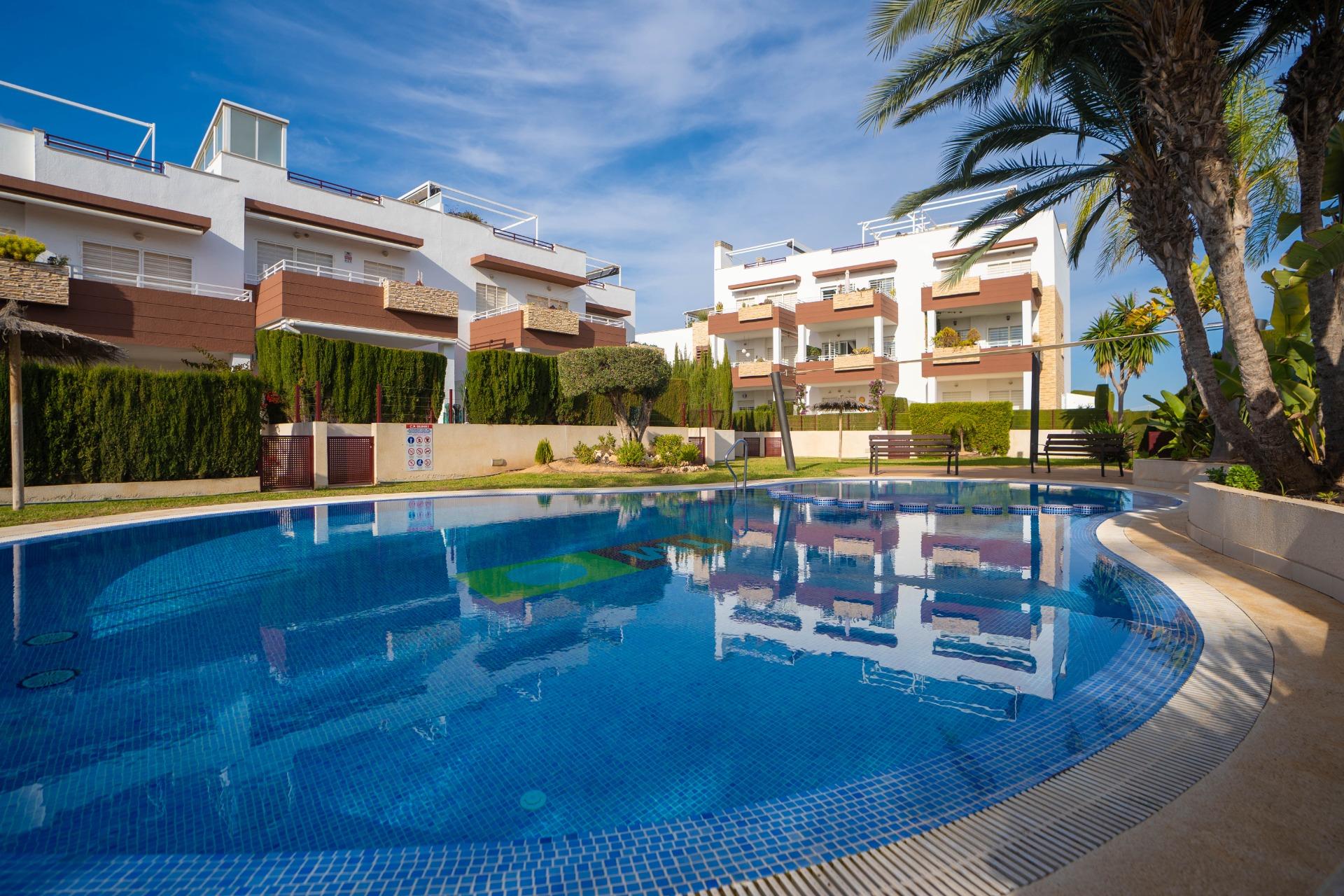 For sale - 2 Bedroom 1 Bathroom Apartment in Orihuela Costa - Rocio Del Mar  - Alicante