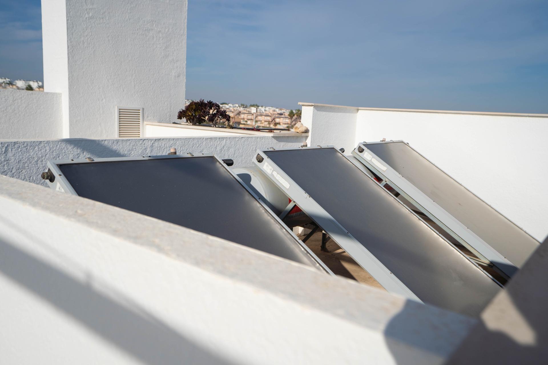 For sale - 2 Bedroom 1 Bathroom Apartment in Orihuela Costa - Rocio Del Mar  - Alicante