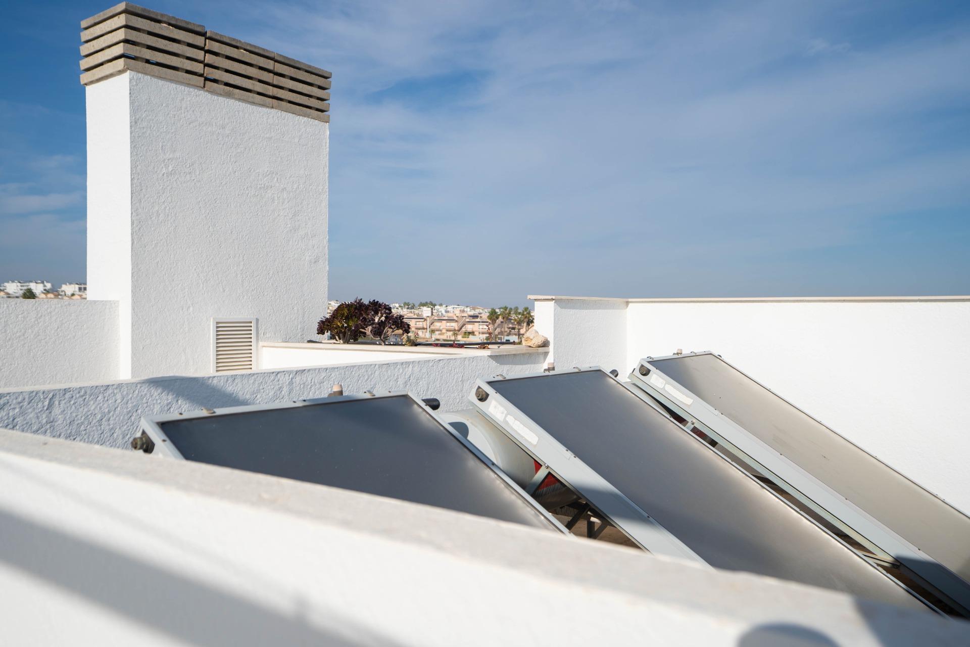 For sale - 2 Bedroom 1 Bathroom Apartment in Orihuela Costa - Rocio Del Mar  - Alicante