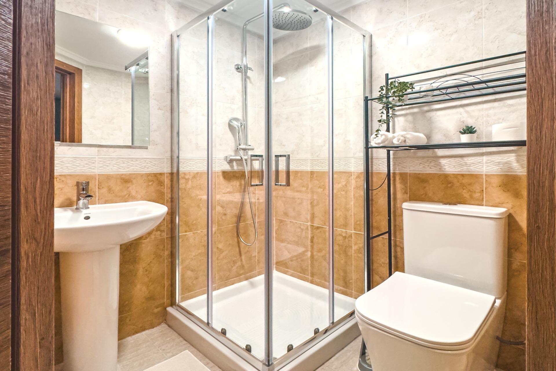 For sale - 3 Bedroom 2 Bathroom Apartment in Torrevieja - Playa Del Cura  - Alicante