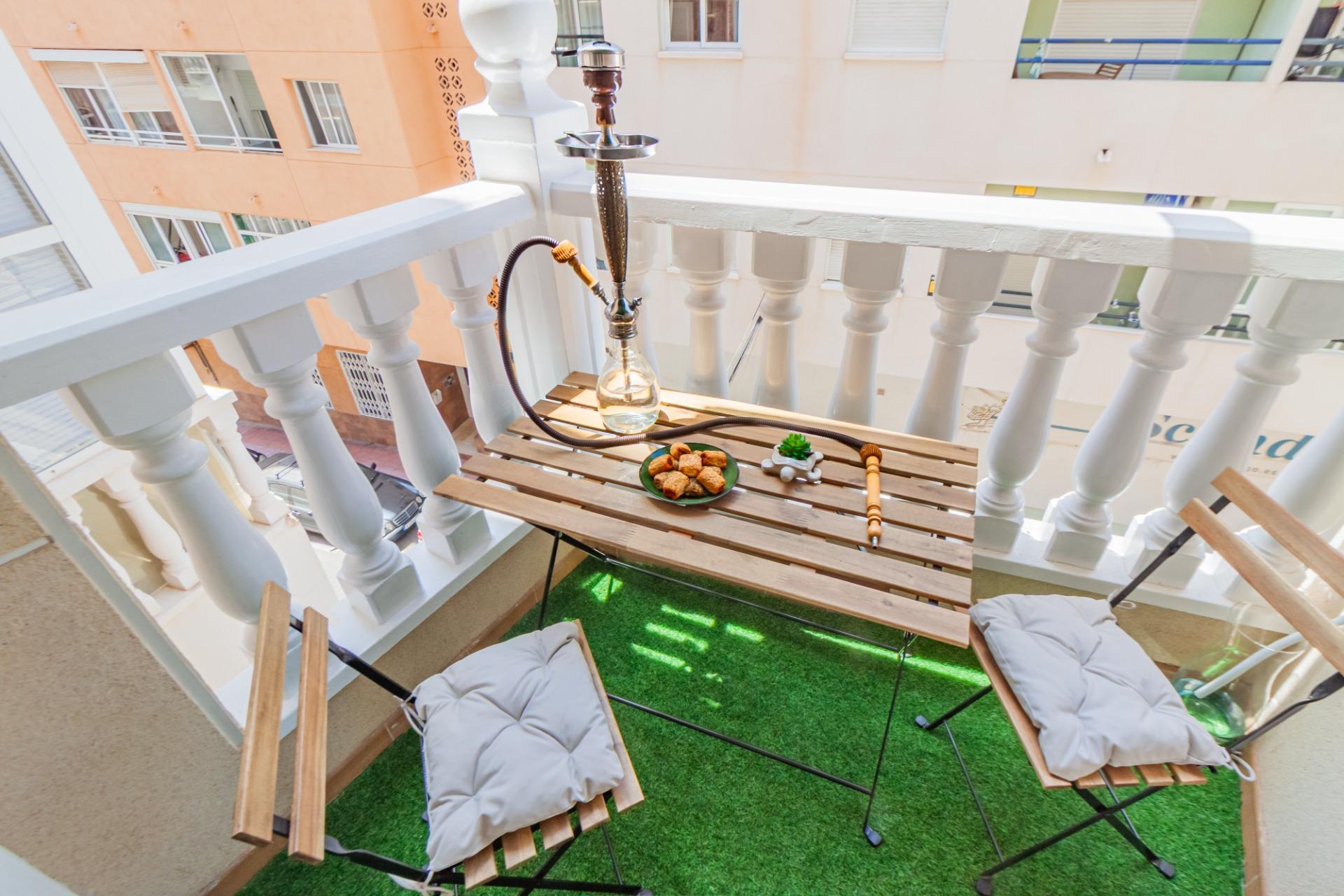 For sale - 3 Bedroom 2 Bathroom Apartment in Torrevieja - Playa Del Cura  - Alicante