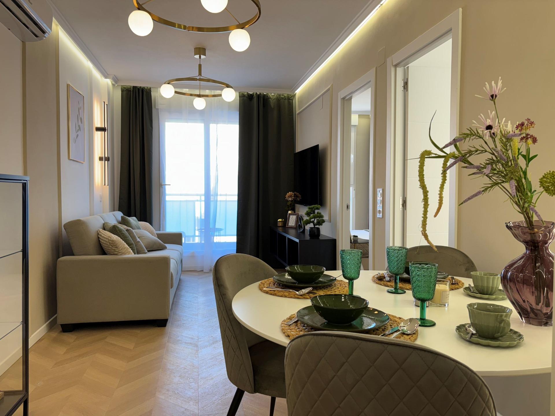 For sale - 2 Bedroom 1 Bathroom Apartment in Torrevieja - Playa Del Cura  - Alicante