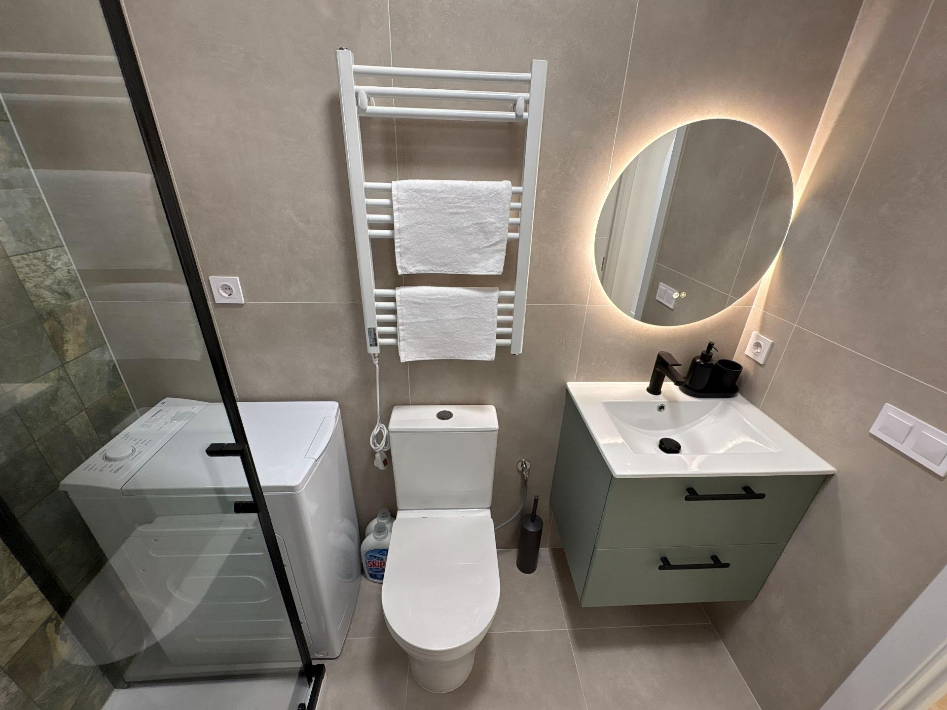 For sale - 2 Bedroom 1 Bathroom Apartment in Torrevieja - Playa Del Cura  - Alicante