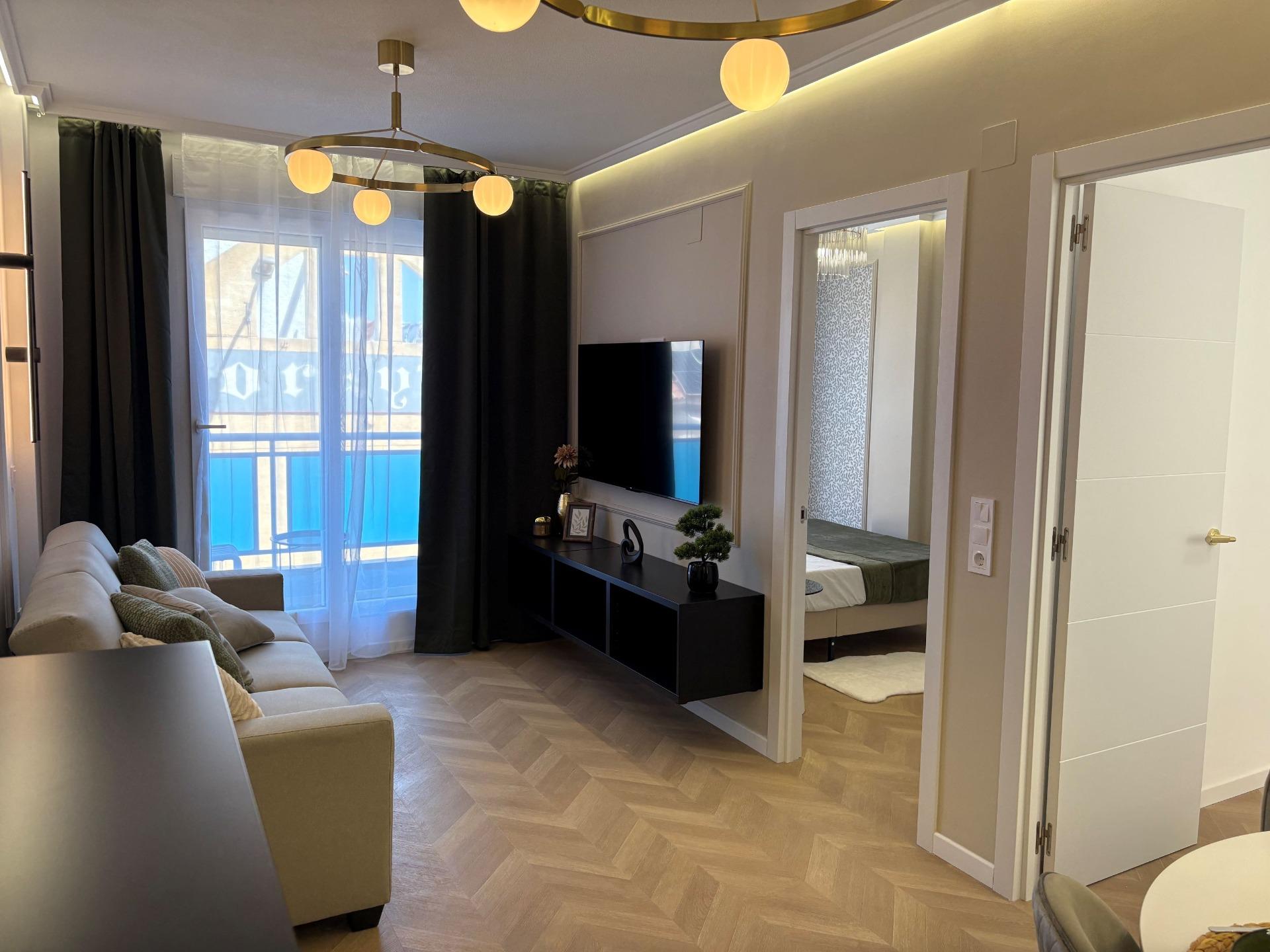 For sale - 2 Bedroom 1 Bathroom Apartment in Torrevieja - Playa Del Cura  - Alicante