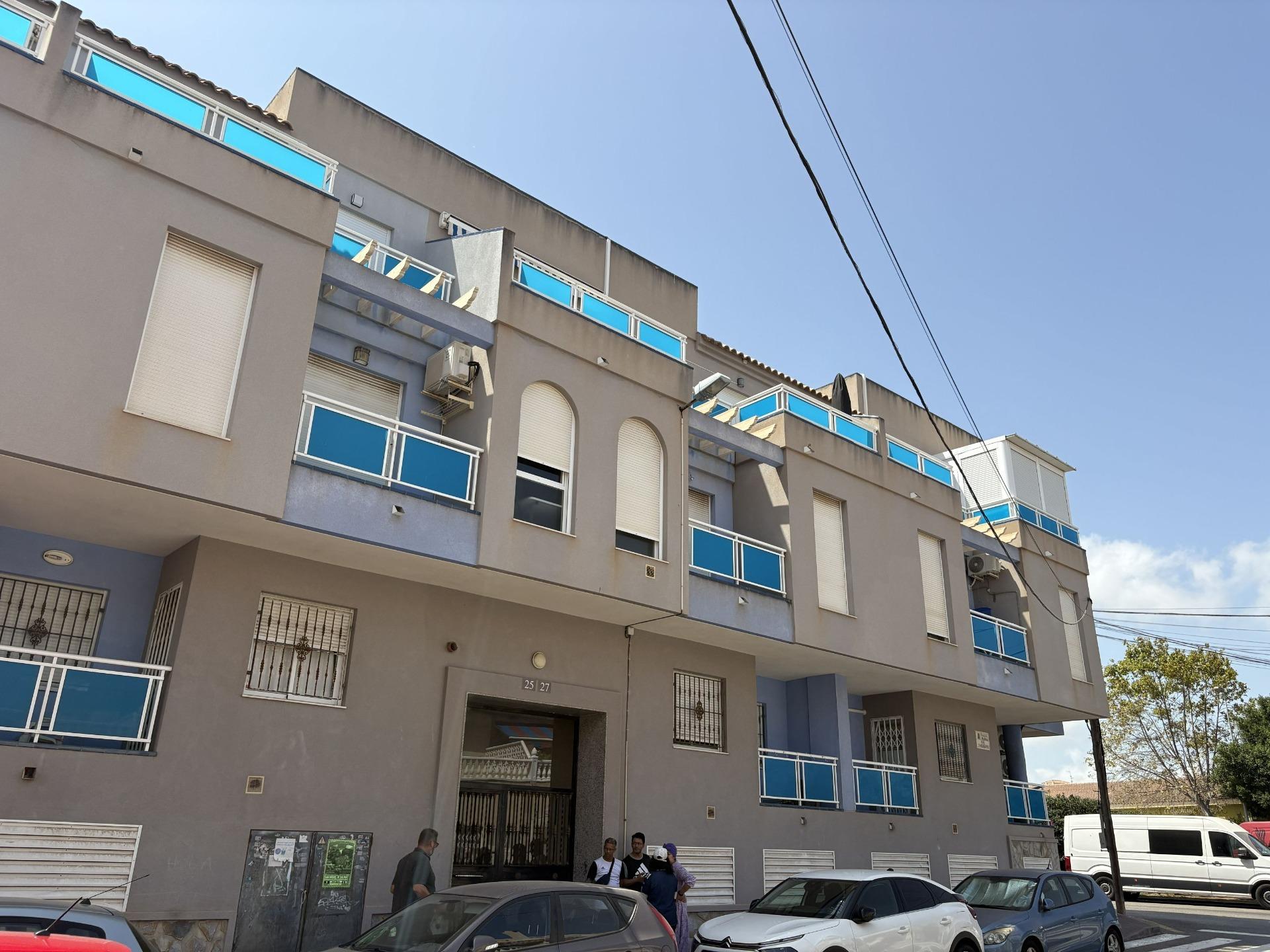 For sale - 2 Bedroom 1 Bathroom Apartment in Torrevieja - Playa Del Cura  - Alicante