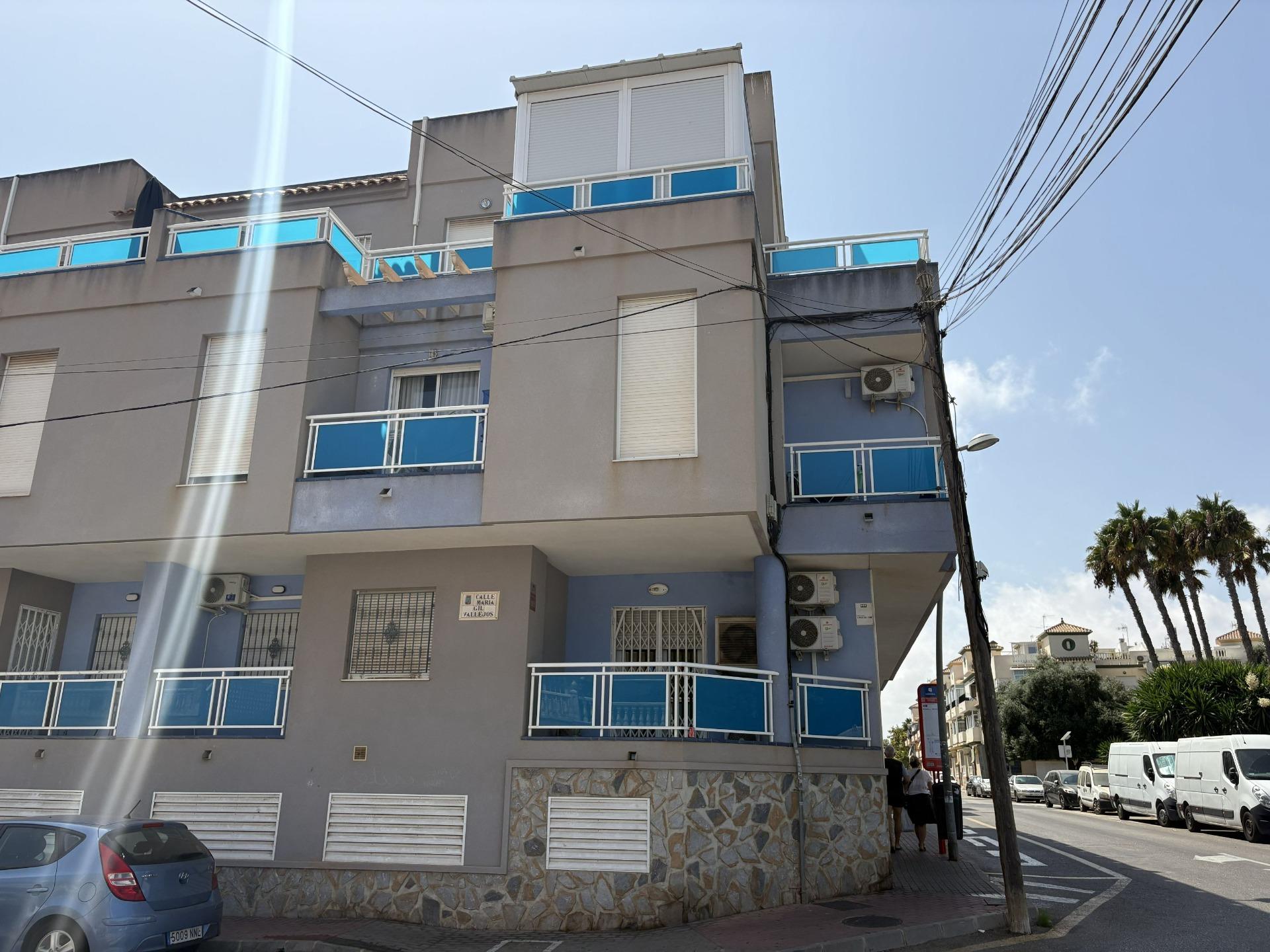For sale - 2 Bedroom 1 Bathroom Apartment in Torrevieja - Playa Del Cura  - Alicante