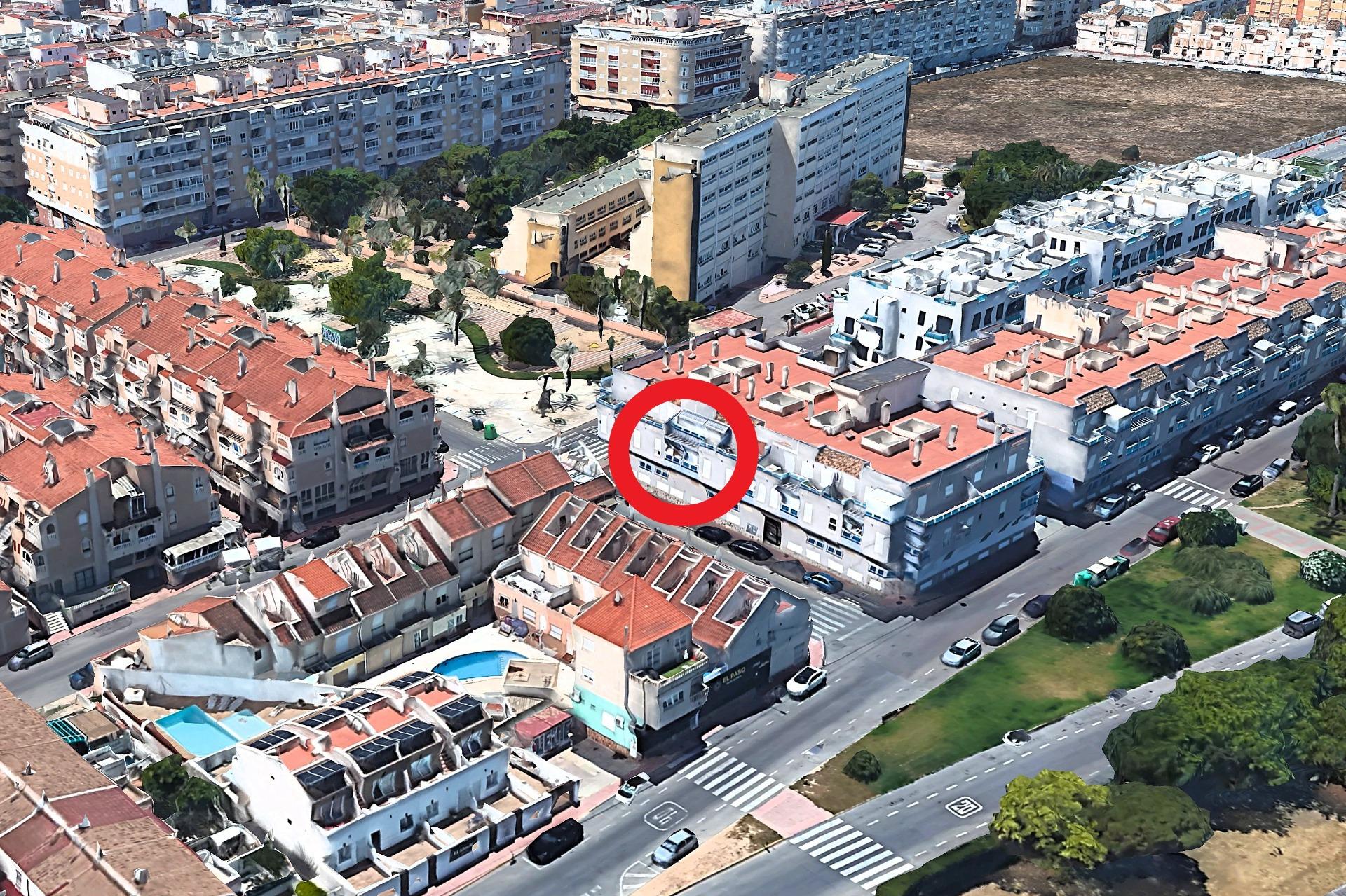 For sale - 2 Bedroom 1 Bathroom Apartment in Torrevieja - Playa Del Cura  - Alicante