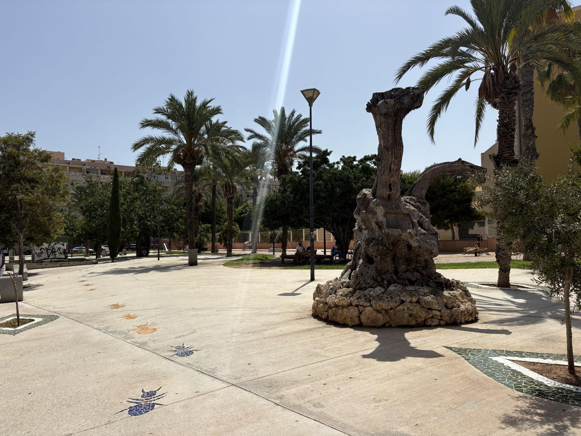 For sale - 2 Bedroom 1 Bathroom Apartment in Torrevieja - Playa Del Cura  - Alicante