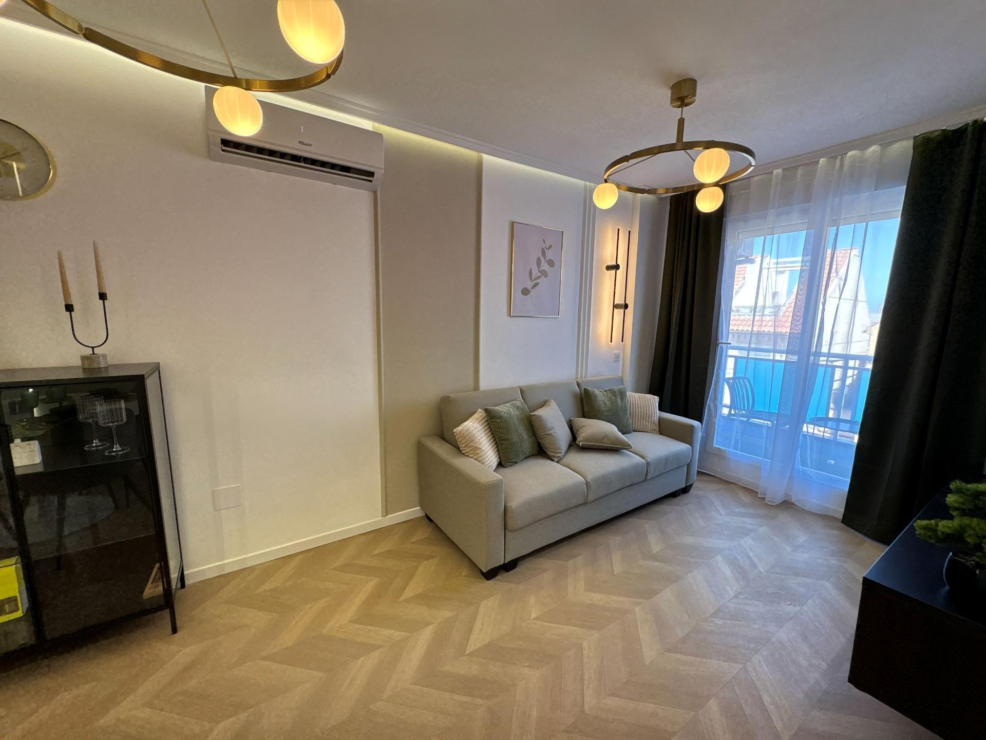 For sale - 2 Bedroom 1 Bathroom Apartment in Torrevieja - Playa Del Cura  - Alicante