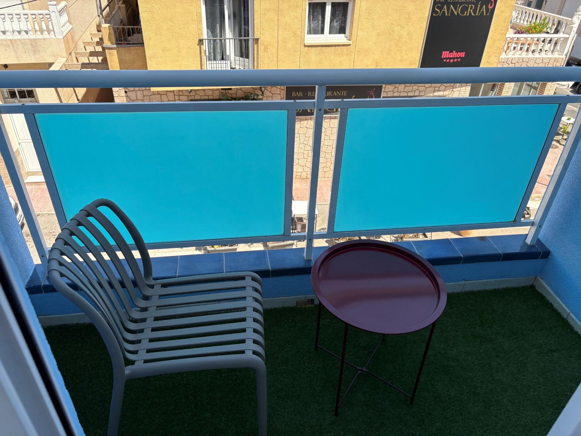 For sale - 2 Bedroom 1 Bathroom Apartment in Torrevieja - Playa Del Cura  - Alicante