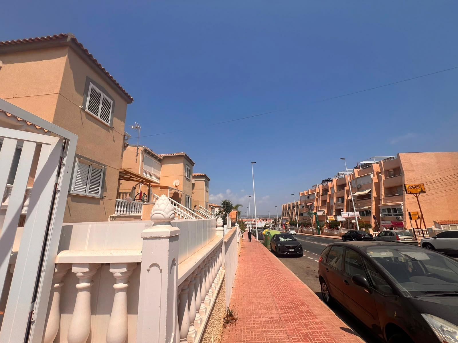 For sale - 2 Bedroom 1 Bathroom Bungalow in Torrevieja - Torrejón  - Alicante