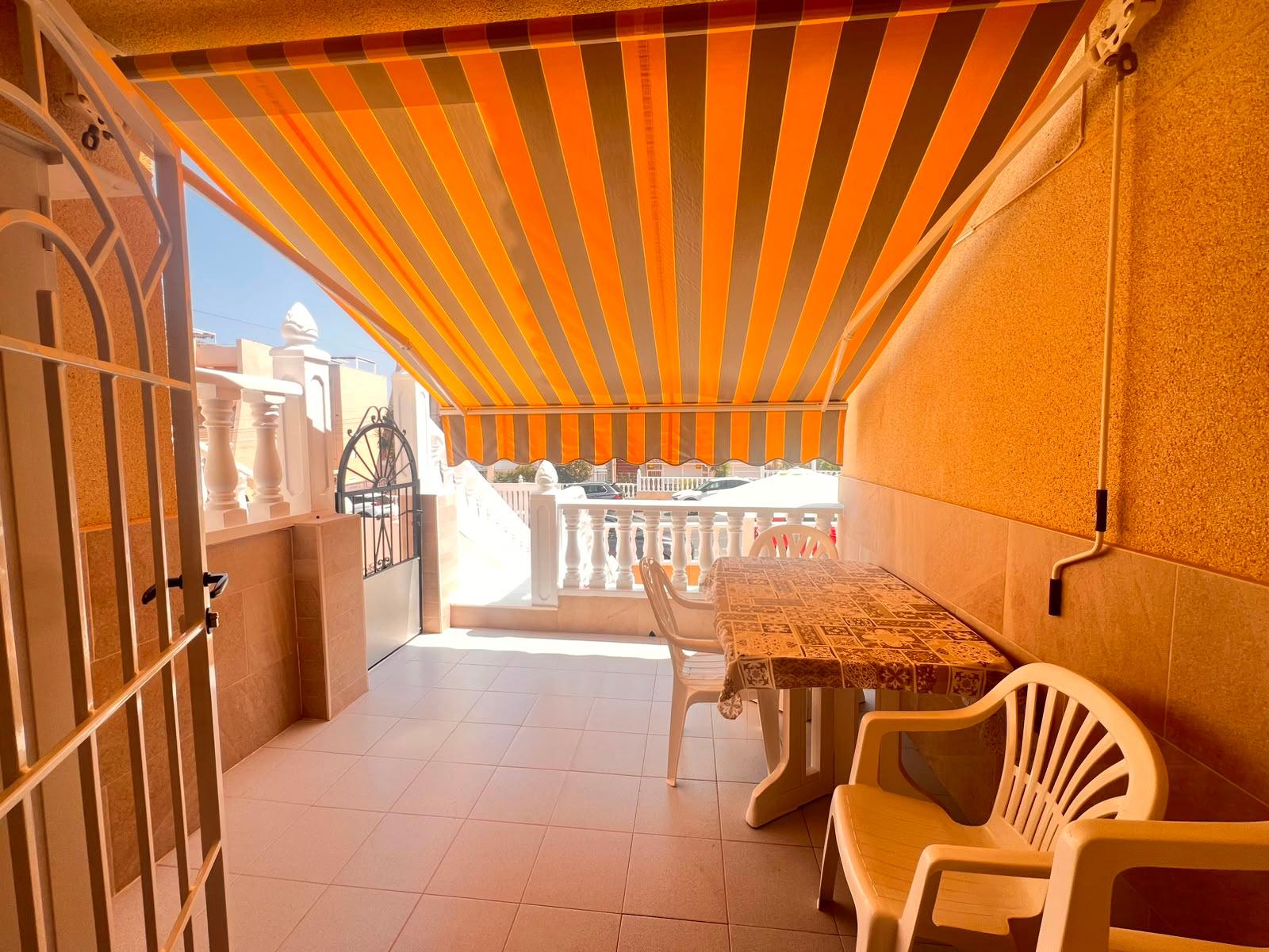 For sale - 2 Bedroom 1 Bathroom Bungalow in Torrevieja - Torrejón  - Alicante