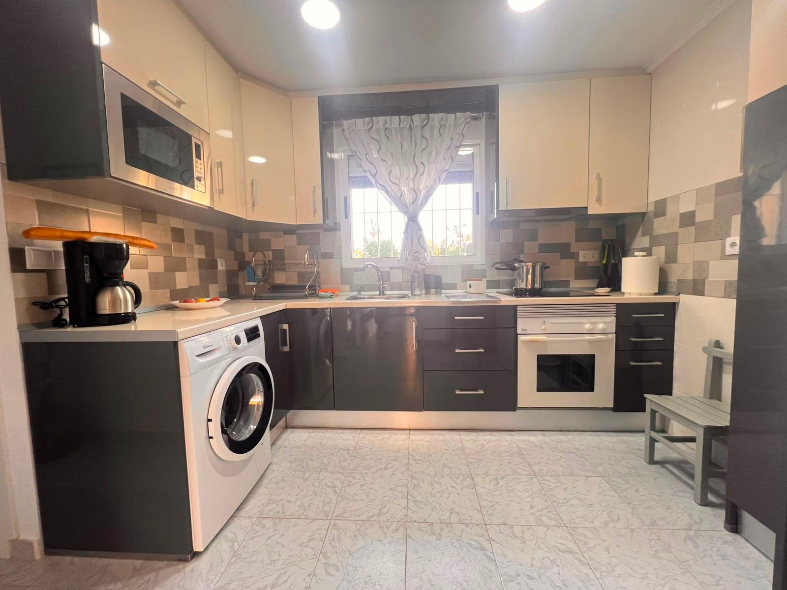 For sale - 2 Bedroom 1 Bathroom Bungalow in Torrevieja - Torrejón  - Alicante