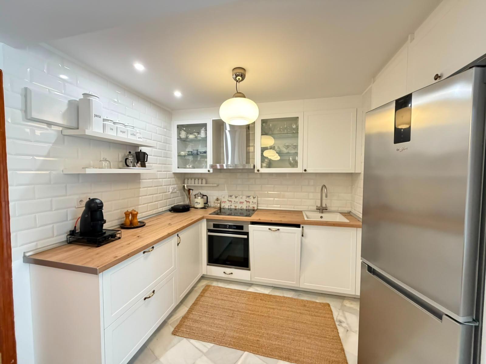 For sale - 3 Bedroom 2 Bathroom Apartment in Torrevieja - Aldea Del Mar  - Alicante