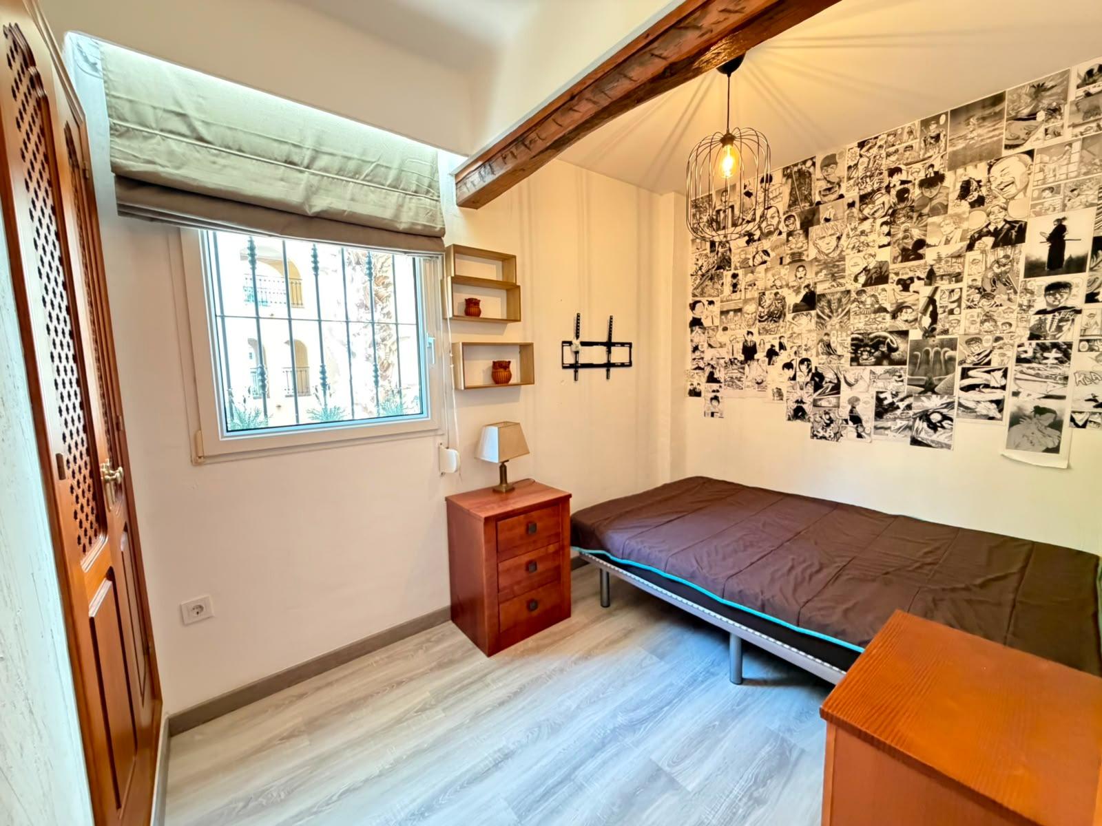 For sale - 3 Bedroom 2 Bathroom Apartment in Torrevieja - Aldea Del Mar  - Alicante