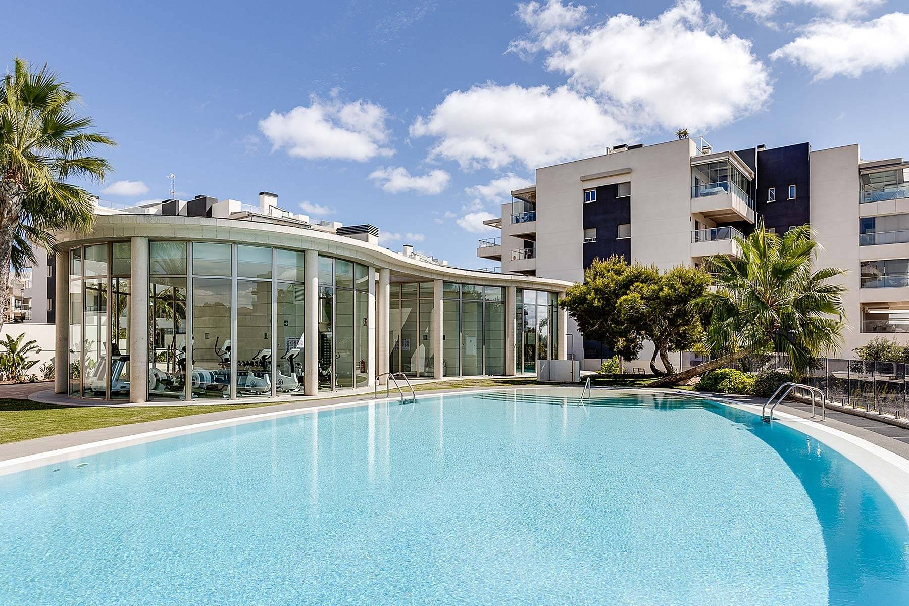 For sale - 3 Bedroom 2 Bathroom Apartment in Orihuela Costa - Los Dolses  - Alicante
