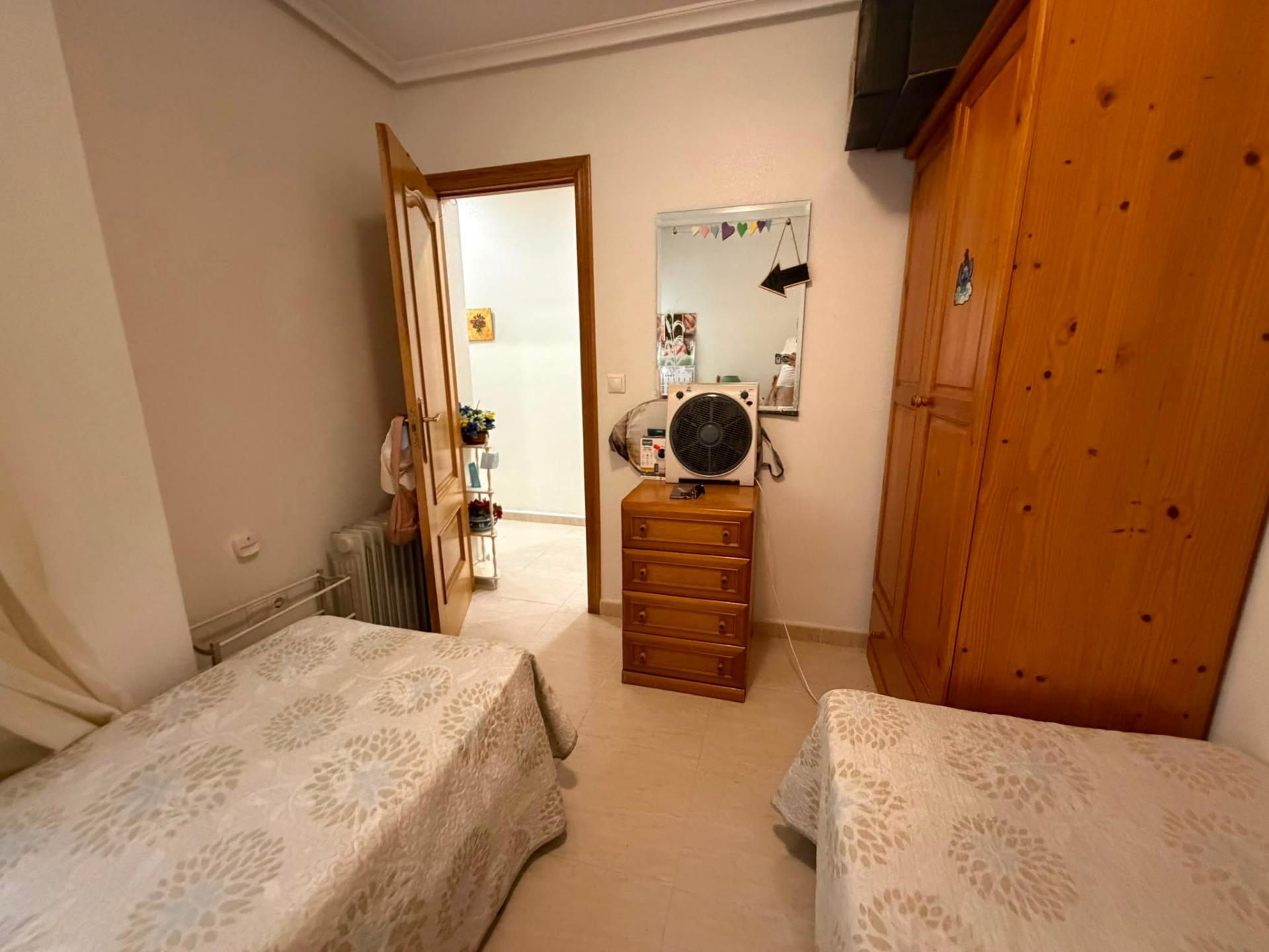 For sale - 2 Bedroom 1 Bathroom Apartment in Torrevieja - Estacion De Autobuses  - Alicante