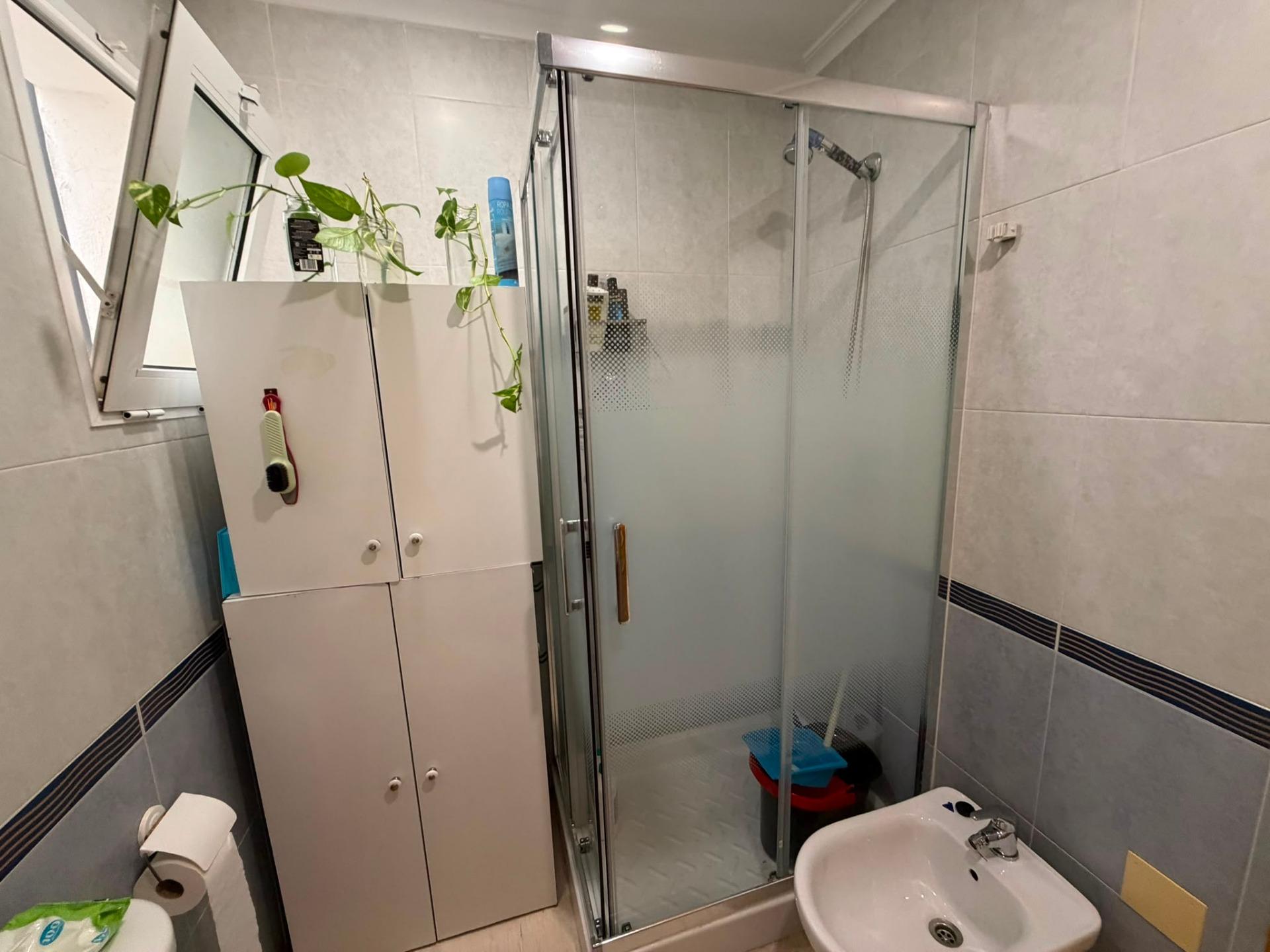 For sale - 2 Bedroom 1 Bathroom Apartment in Torrevieja - Estacion De Autobuses  - Alicante