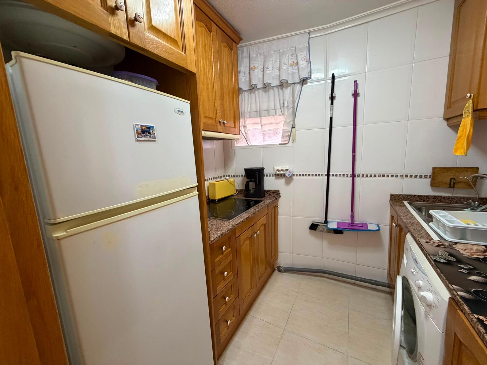 For sale - 2 Bedroom 1 Bathroom Apartment in Torrevieja - Estacion De Autobuses  - Alicante