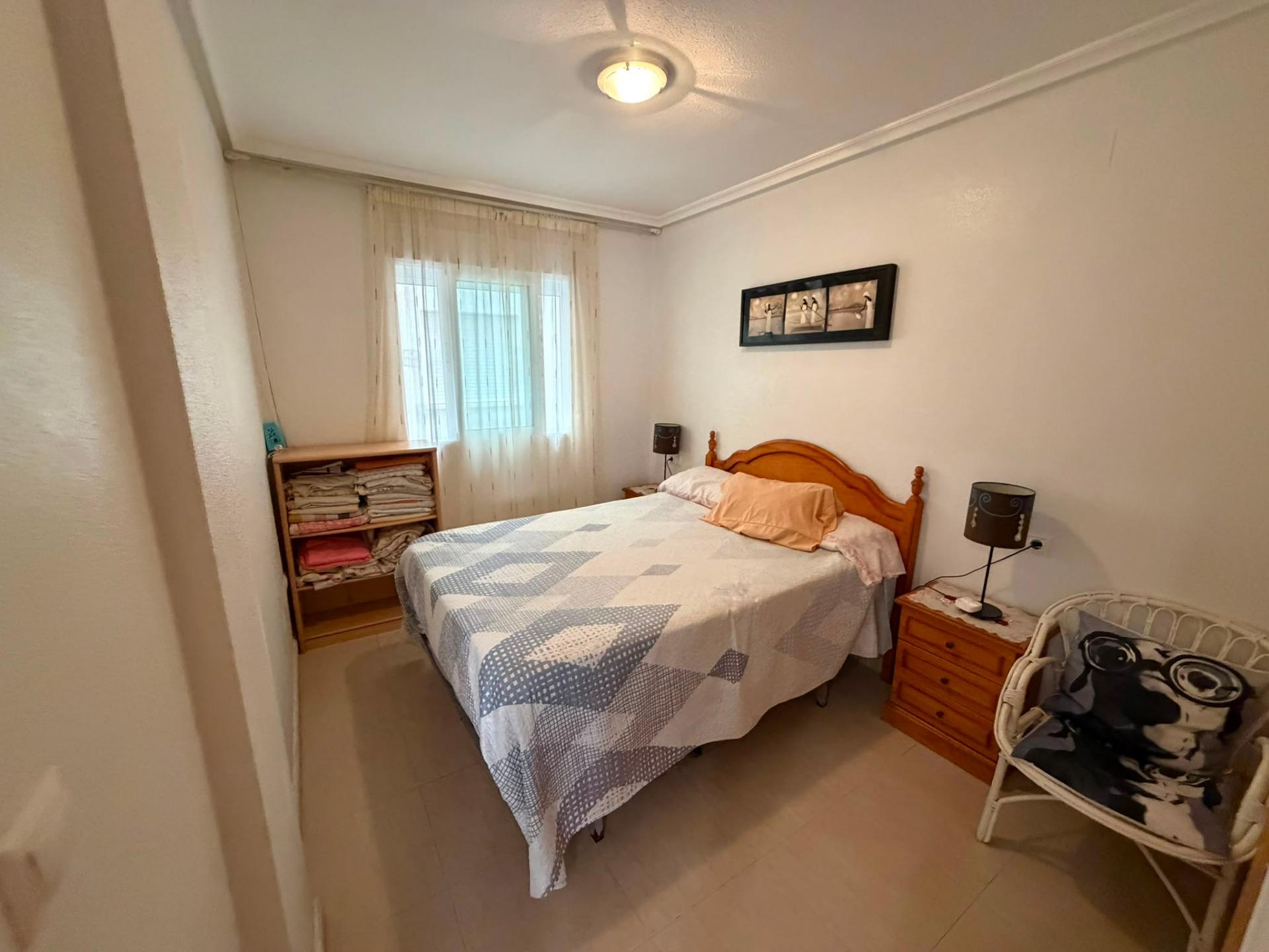 For sale - 2 Bedroom 1 Bathroom Apartment in Torrevieja - Estacion De Autobuses  - Alicante