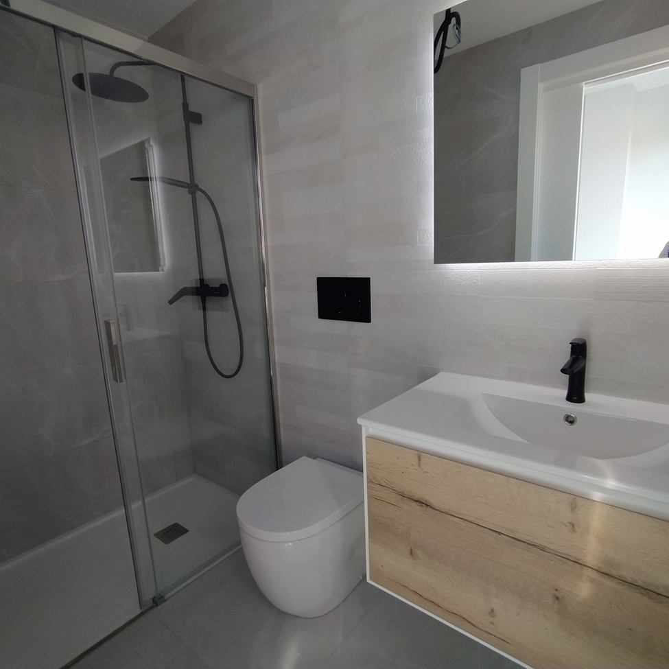 For sale - 2 Bedroom 2 Bathroom Apartment in Torrevieja - CENTRE PLAYA DEL CURA LAS PISCINAS  - Alicante