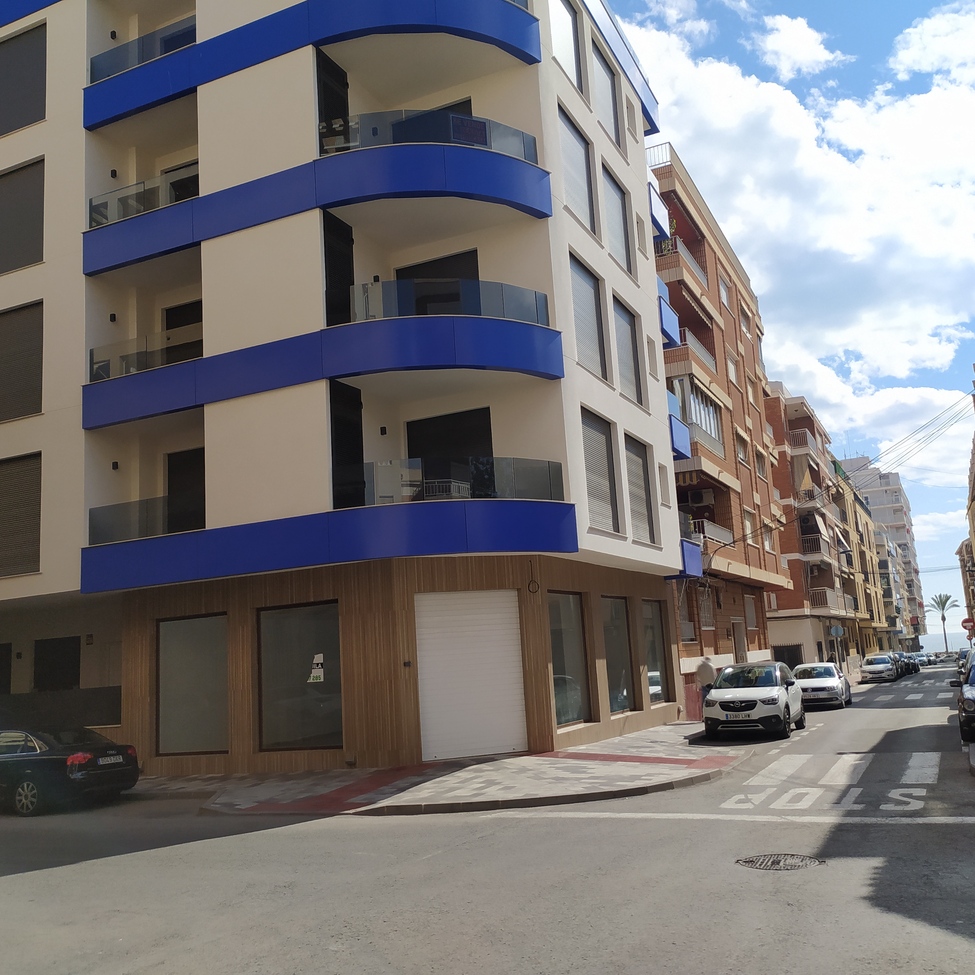 For sale - 2 Bedroom 2 Bathroom Apartment in Torrevieja - CENTRE PLAYA DEL CURA LAS PISCINAS  - Alicante