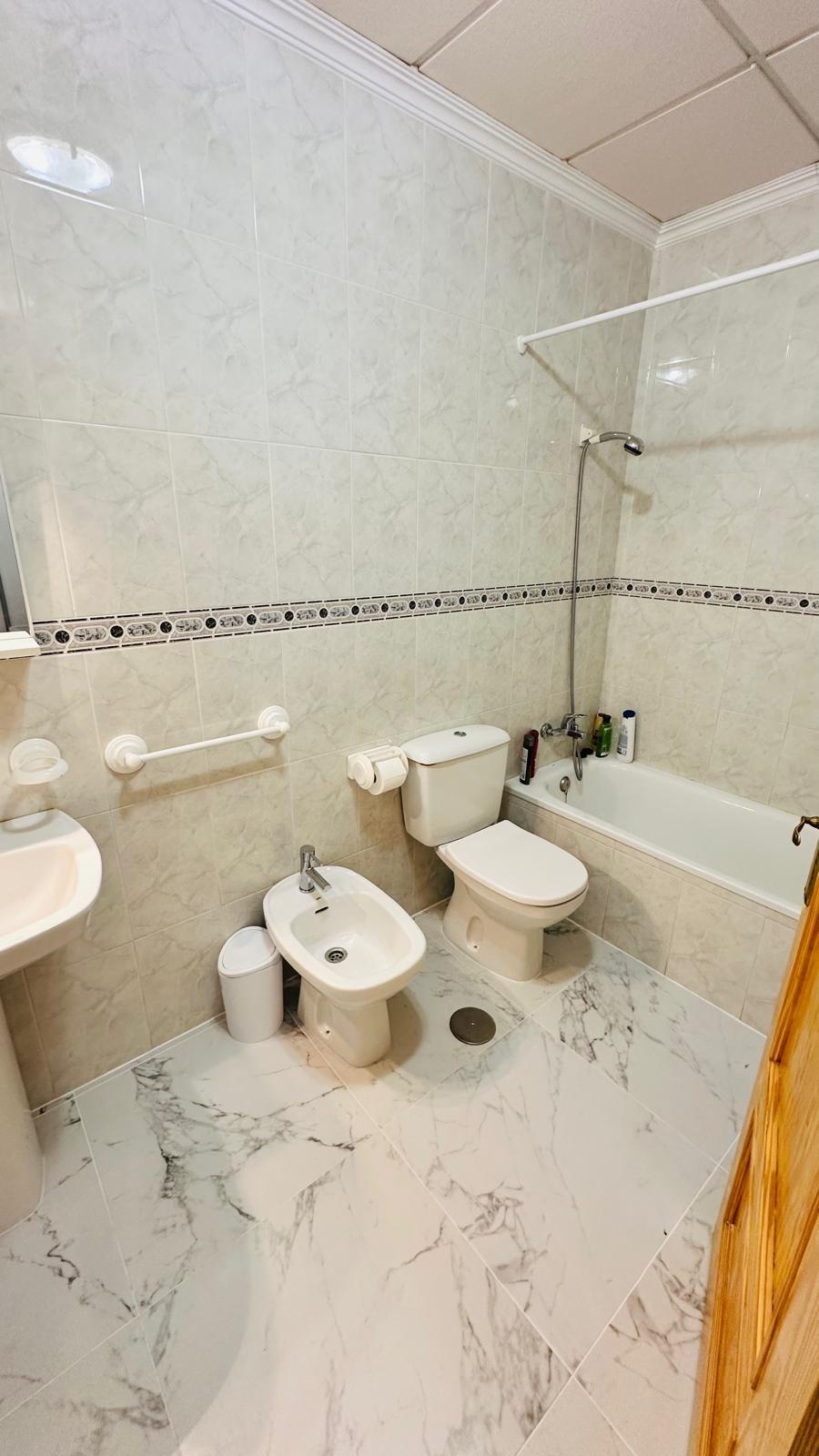 For sale - 2 Bedroom 1 Bathroom Apartment in Torrevieja - Acequion  - Alicante