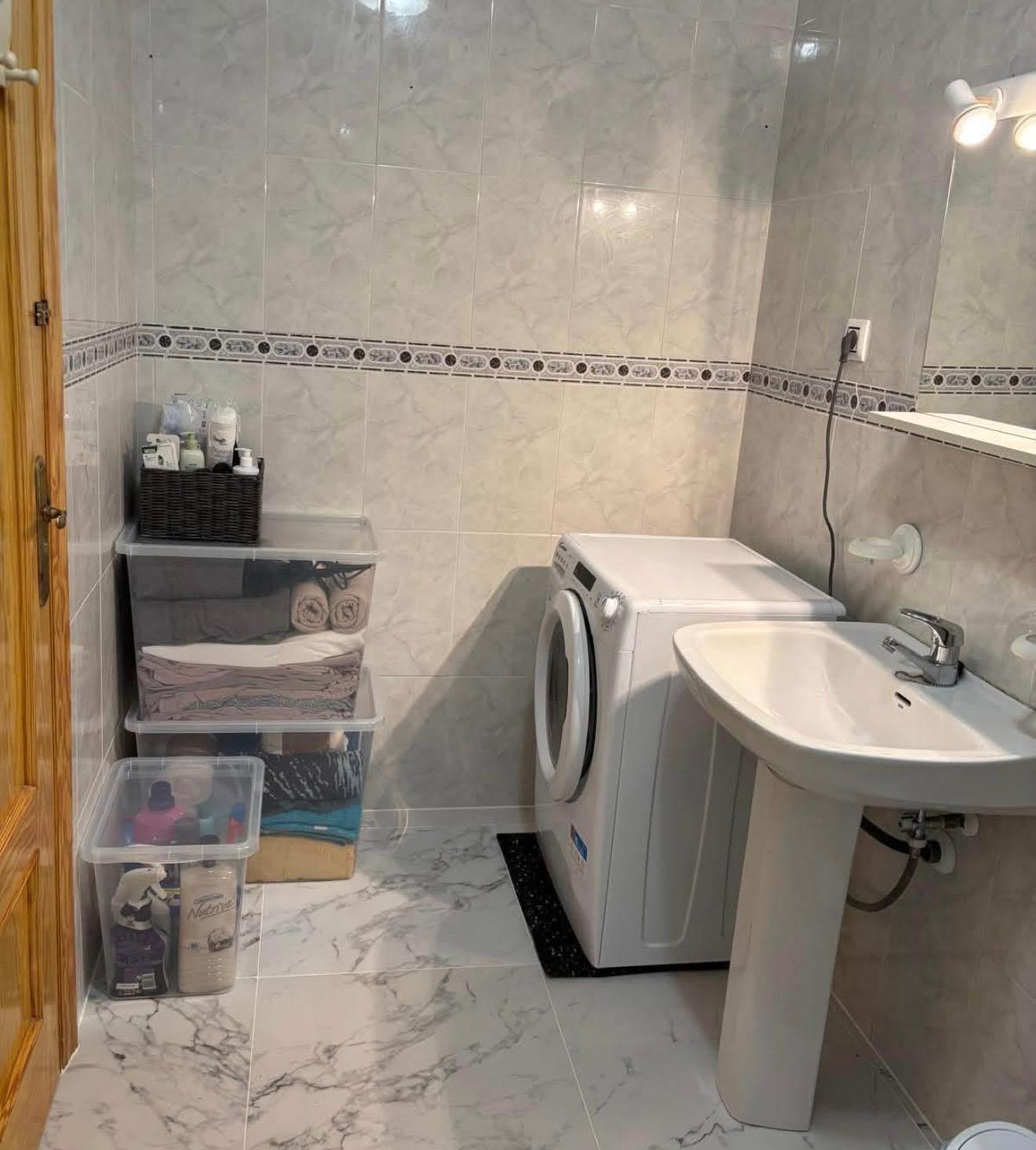 For sale - 2 Bedroom 1 Bathroom Apartment in Torrevieja - Acequion  - Alicante