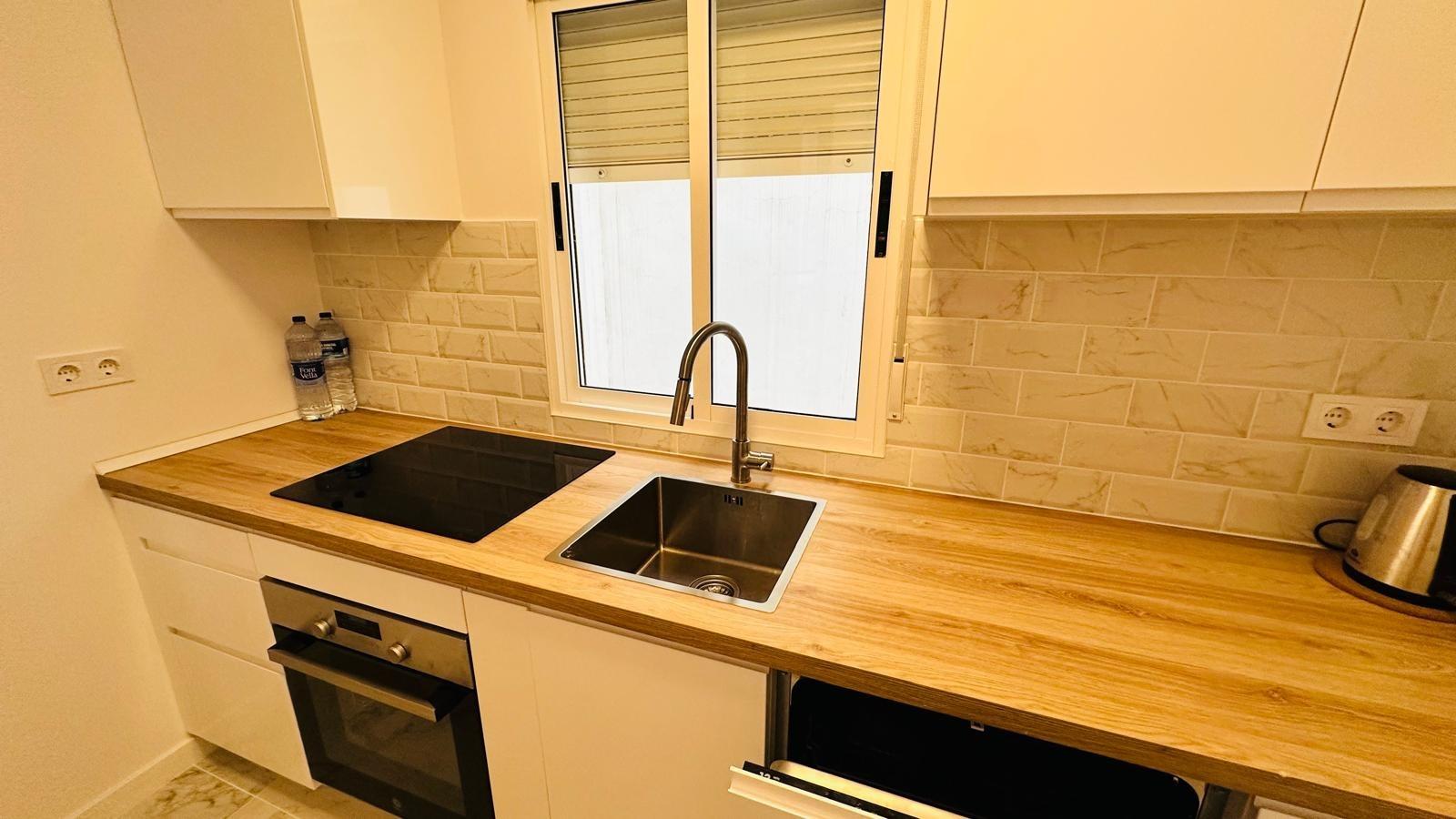 For sale - 2 Bedroom 1 Bathroom Apartment in Torrevieja - Acequion  - Alicante