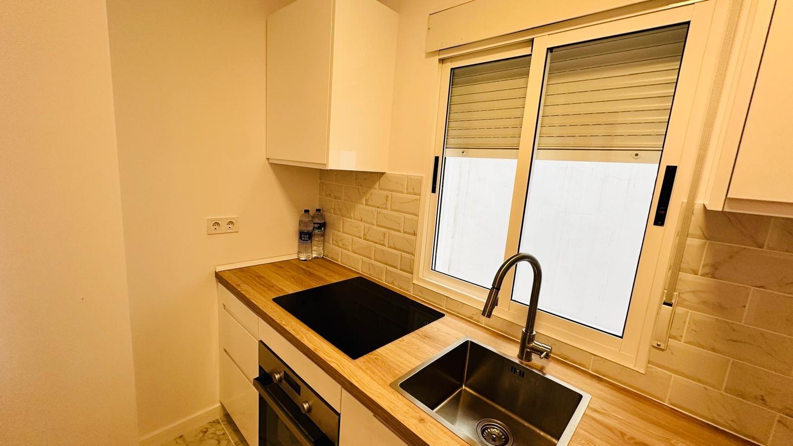 For sale - 2 Bedroom 1 Bathroom Apartment in Torrevieja - Acequion  - Alicante