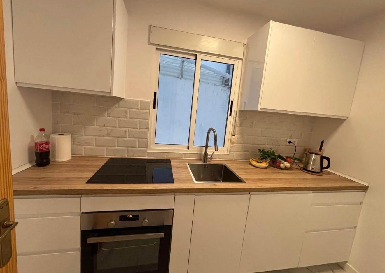 For sale - 2 Bedroom 1 Bathroom Apartment in Torrevieja - Acequion  - Alicante