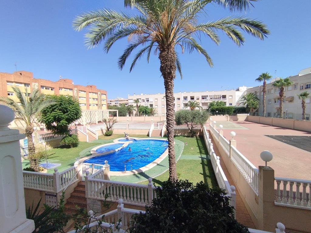 For sale - 2 Bedroom 1 Bathroom Apartment in Torrevieja - DIEGO RAMIREZ LA LOMA  - Alicante