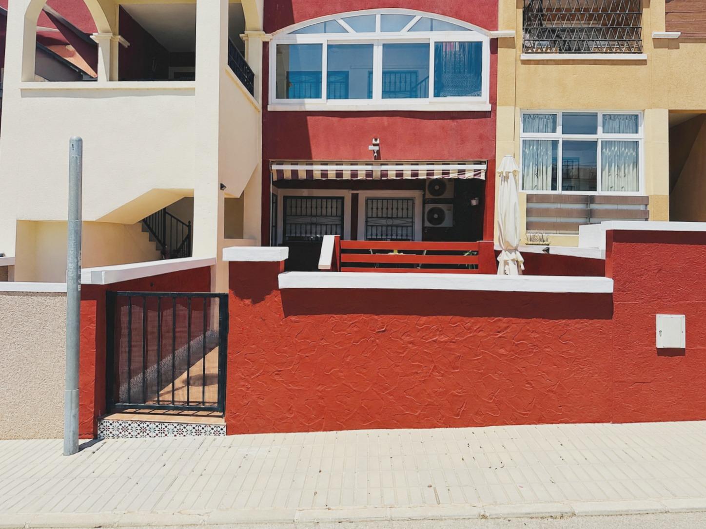 For sale - 2 Bedroom 2 Bathroom Bungalow in Orihuela Costa - Los Altos  - Alicante