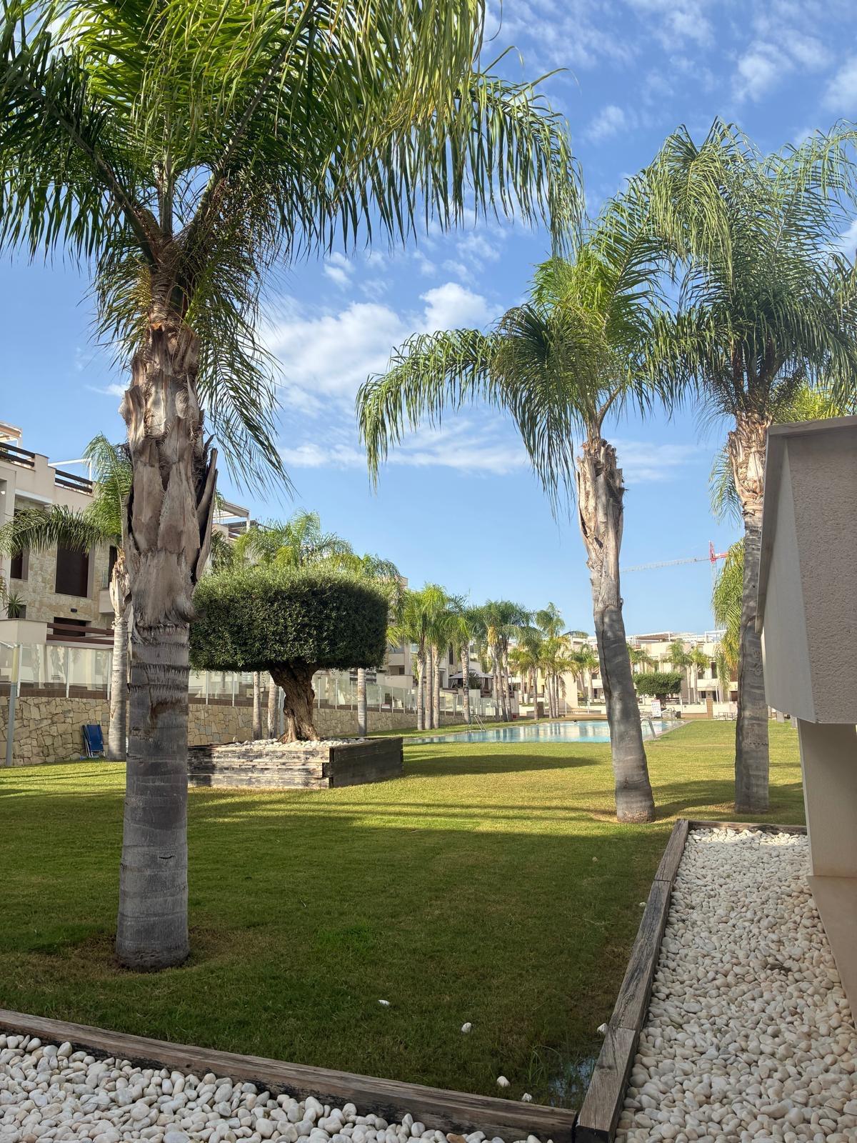 For sale - 2 Bedroom 2 Bathroom Apartment in Torrevieja - Los Balcones  - Alicante