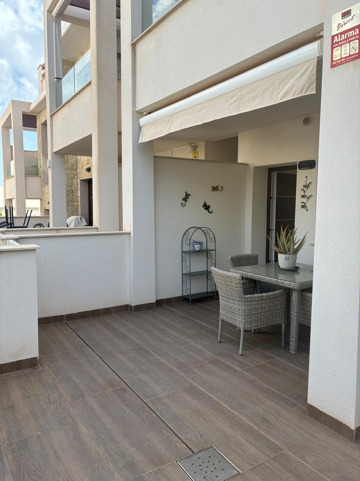 For sale - 2 Bedroom 2 Bathroom Apartment in Torrevieja - Los Balcones  - Alicante