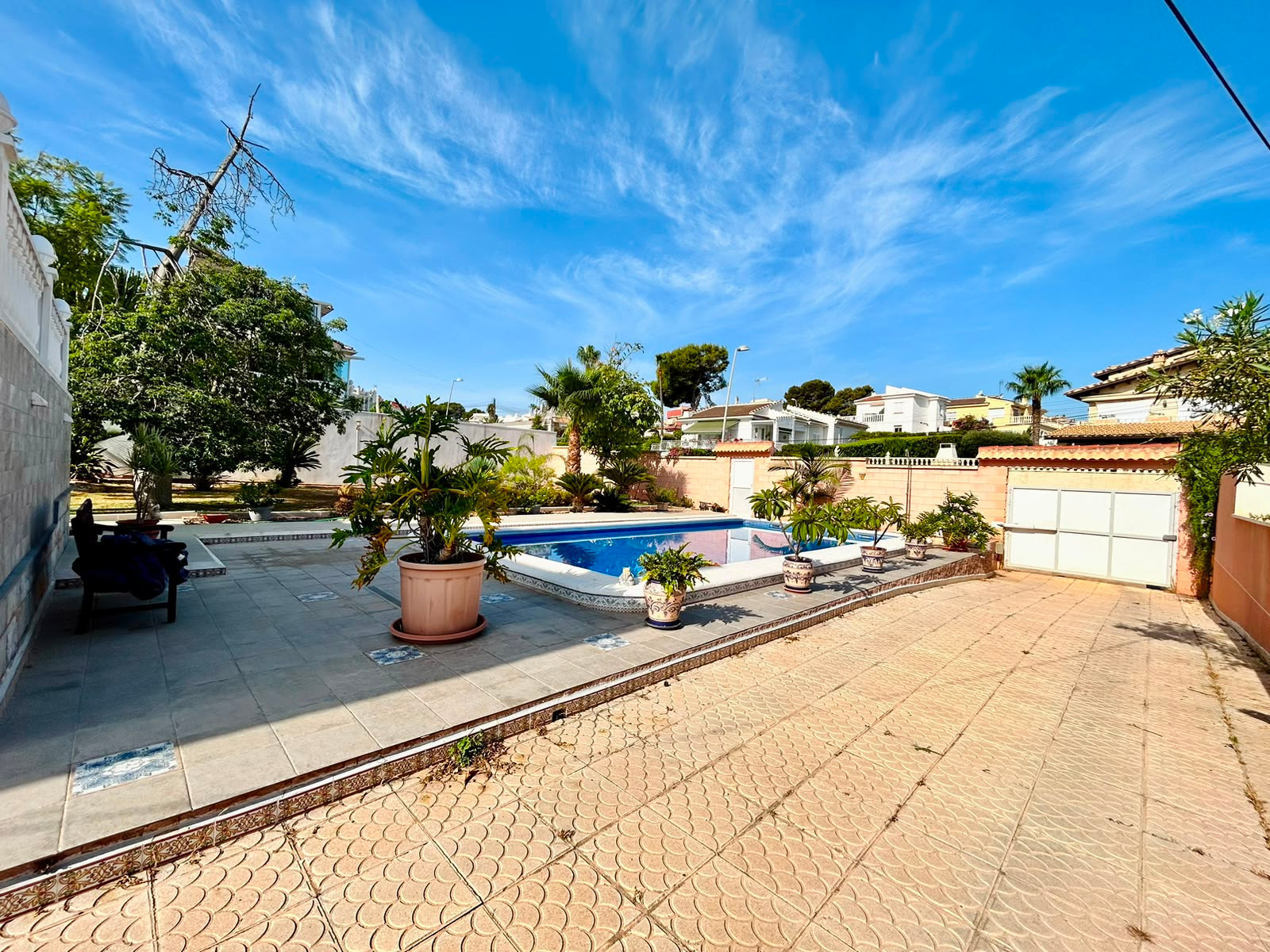 For sale - 2 Bedroom 2 Bathroom Villa in Orihuela - Inland  - Alicante