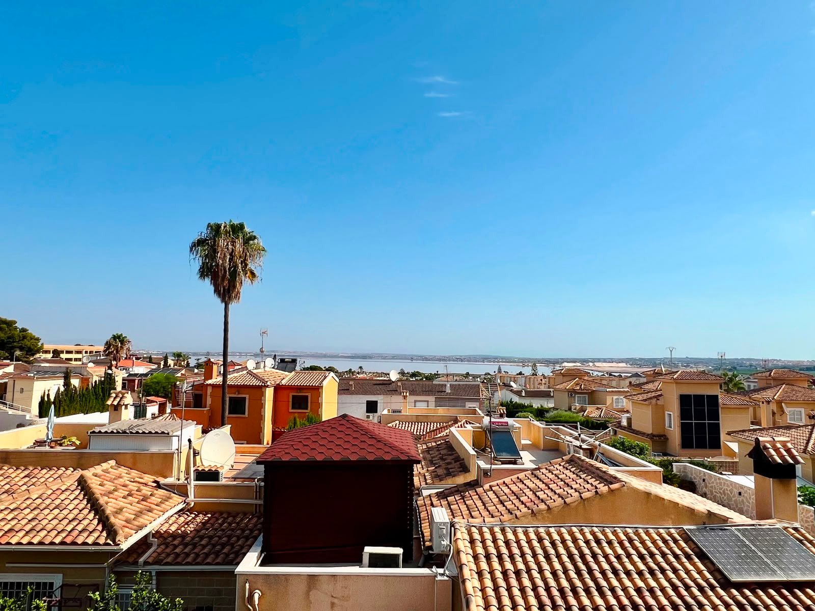 For sale - 2 Bedroom 2 Bathroom Villa in Orihuela - Inland  - Alicante