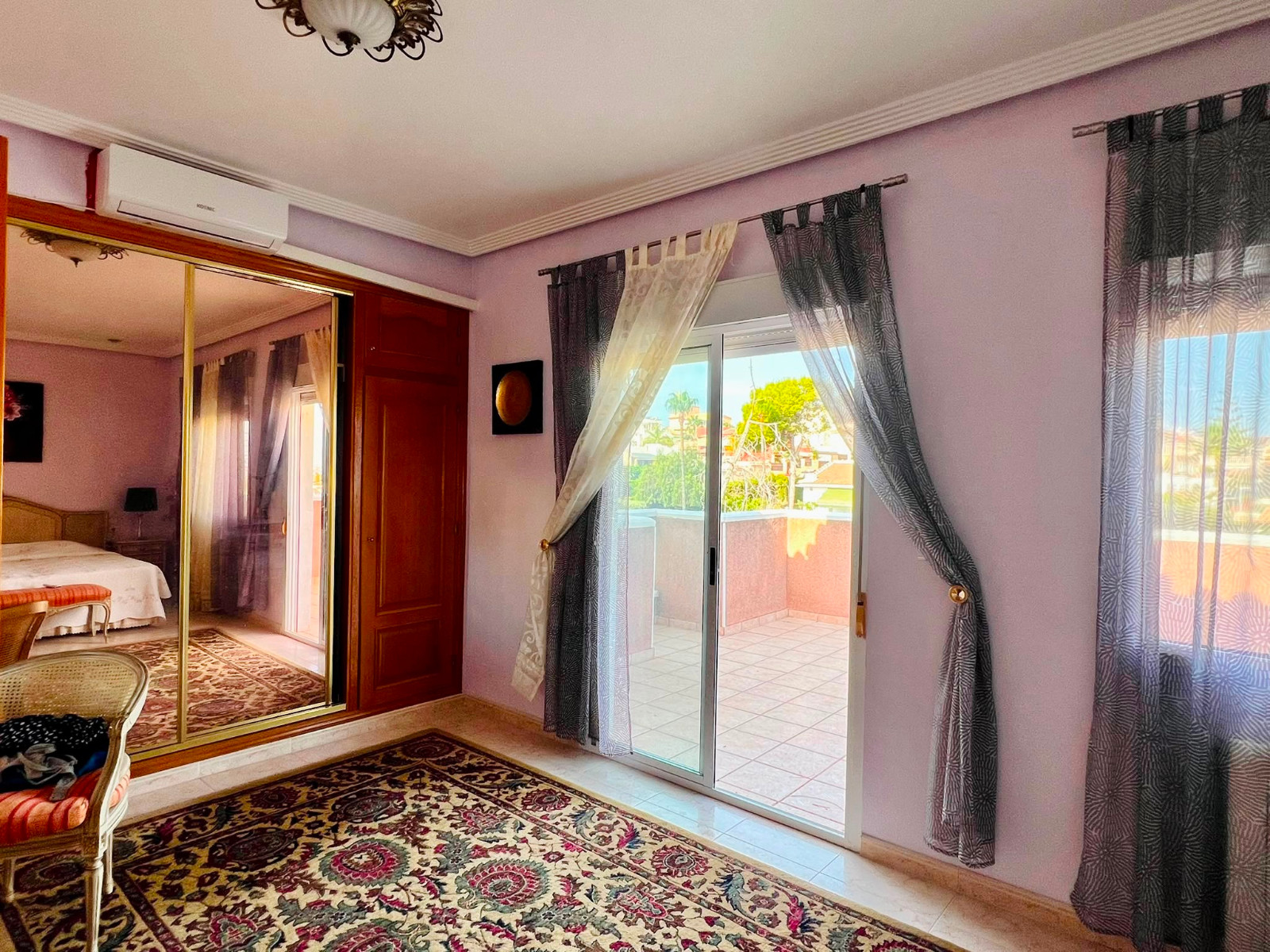 For sale - 2 Bedroom 2 Bathroom Villa in Orihuela - Inland  - Alicante