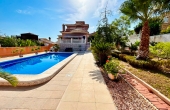 27-86-439-11-878/80918, 2 Bedroom 2 Bathroom Villa in Orihuela