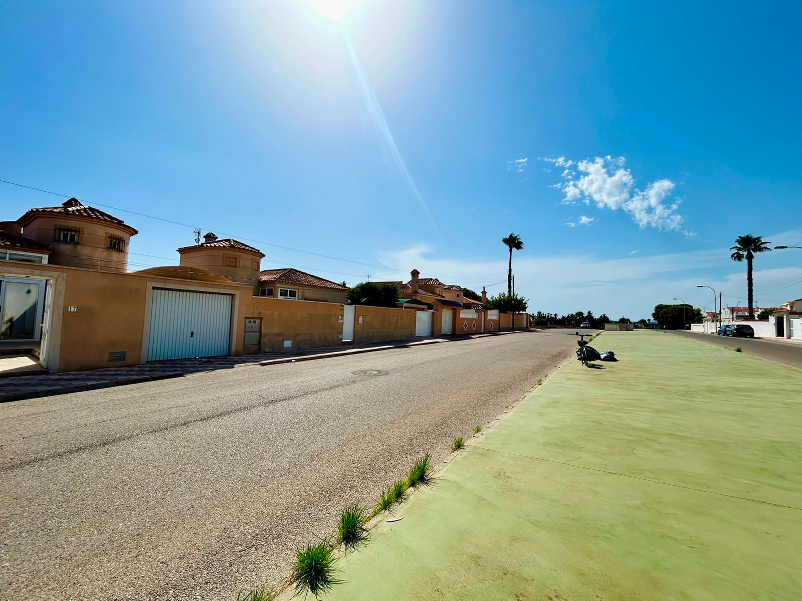 For sale - 3 Bedroom 2 Bathroom Villa in Torrevieja - Costa Blanca  - Alicante