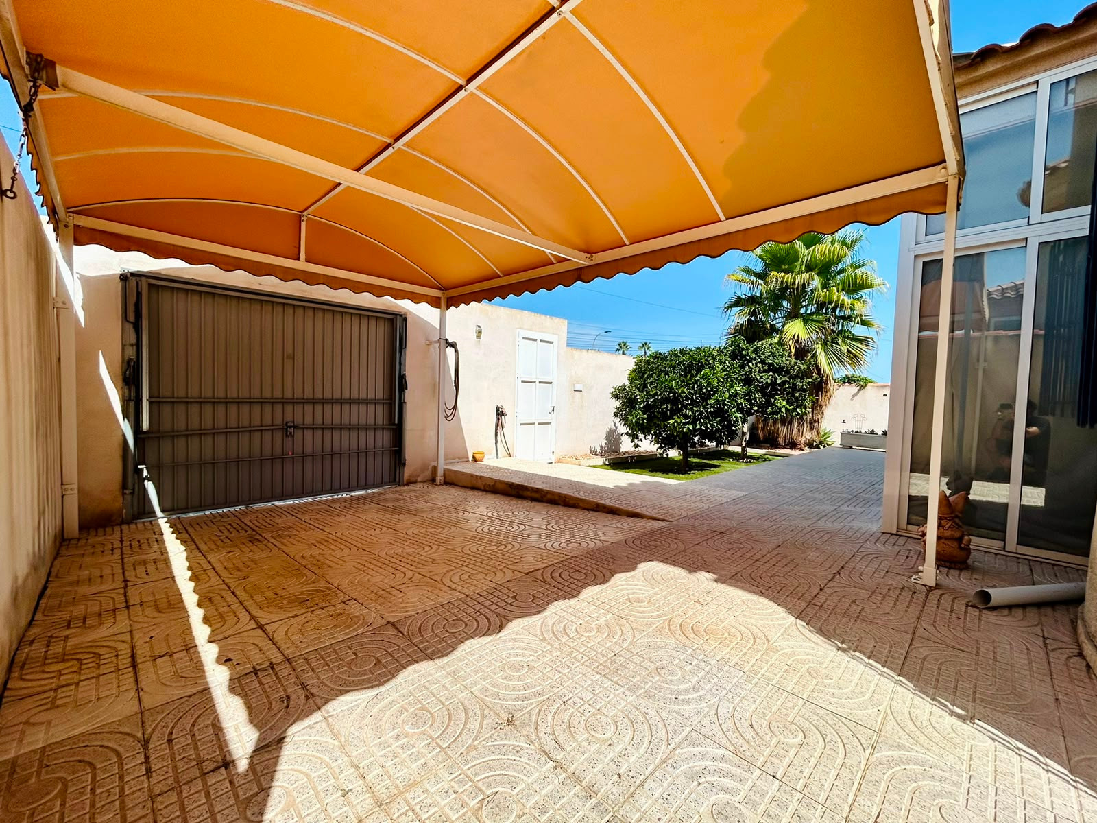 For sale - 3 Bedroom 2 Bathroom Villa in Torrevieja - Costa Blanca  - Alicante
