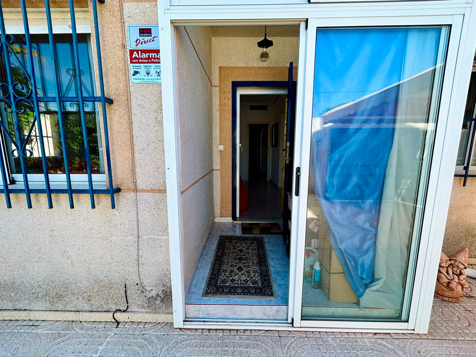 For sale - 3 Bedroom 2 Bathroom Villa in Torrevieja - Costa Blanca  - Alicante