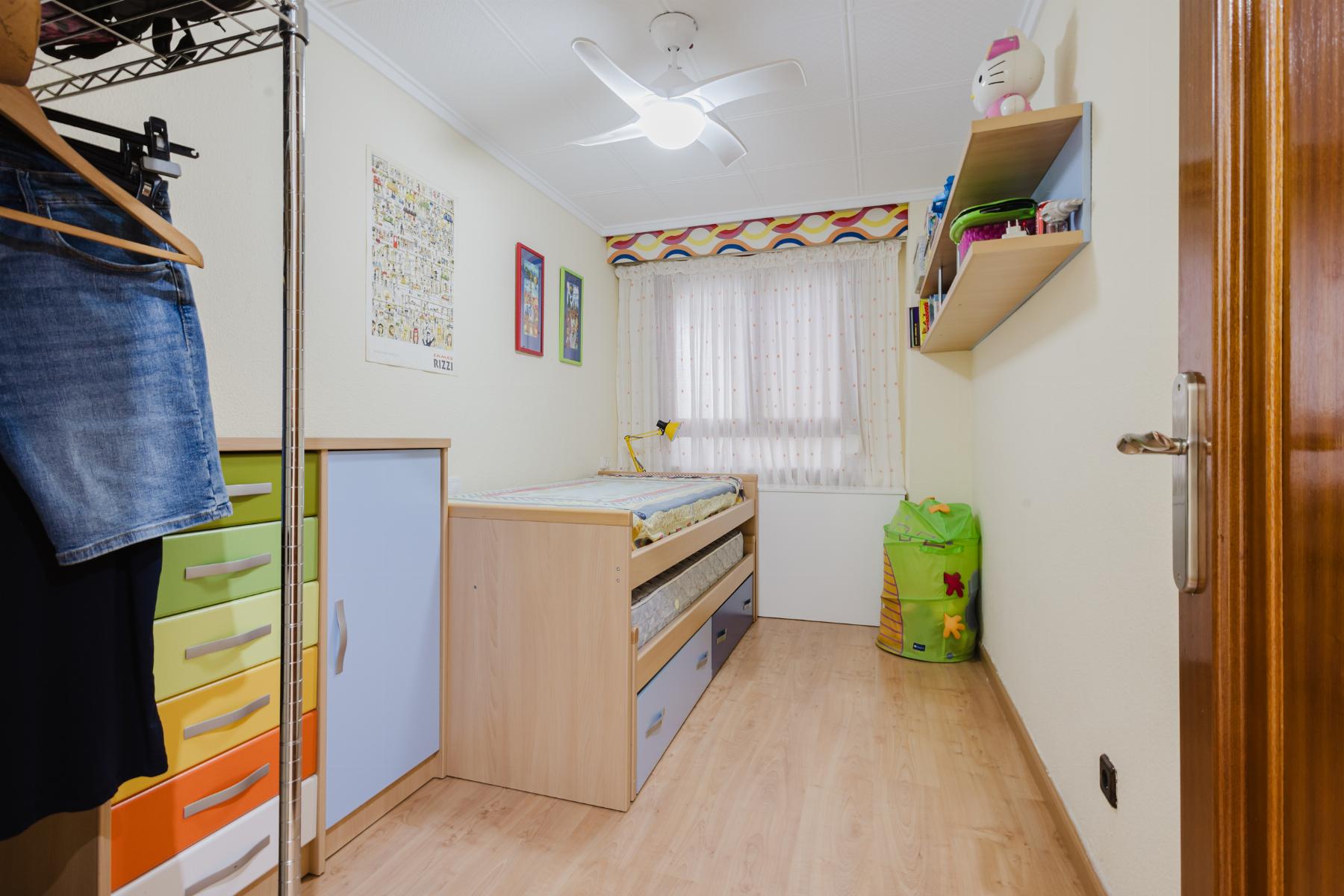For sale - 3 Bedroom 2 Bathroom Apartment in Torrevieja - Costa Blanca  - Alicante