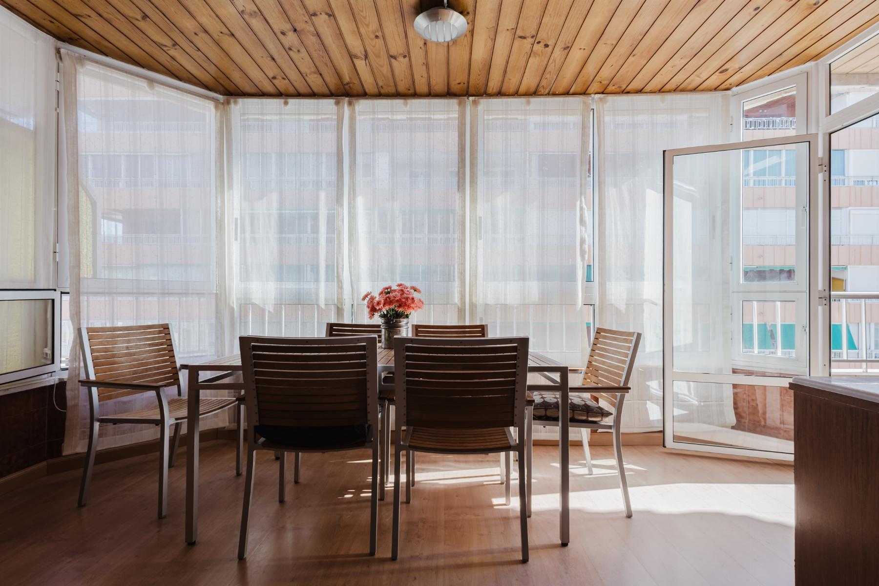 For sale - 3 Bedroom 2 Bathroom Apartment in Torrevieja - Costa Blanca  - Alicante